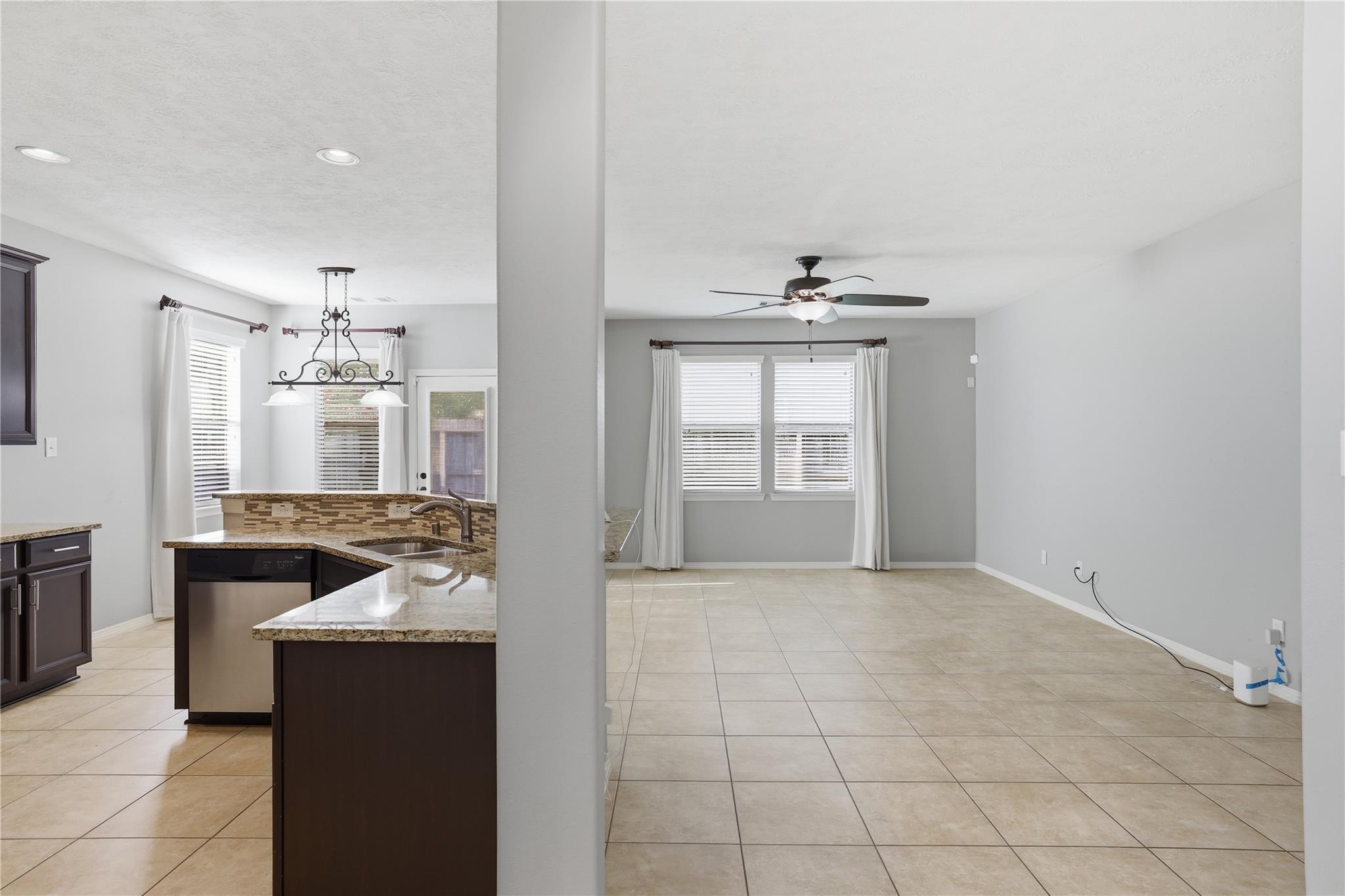 2412 Via Montesano
