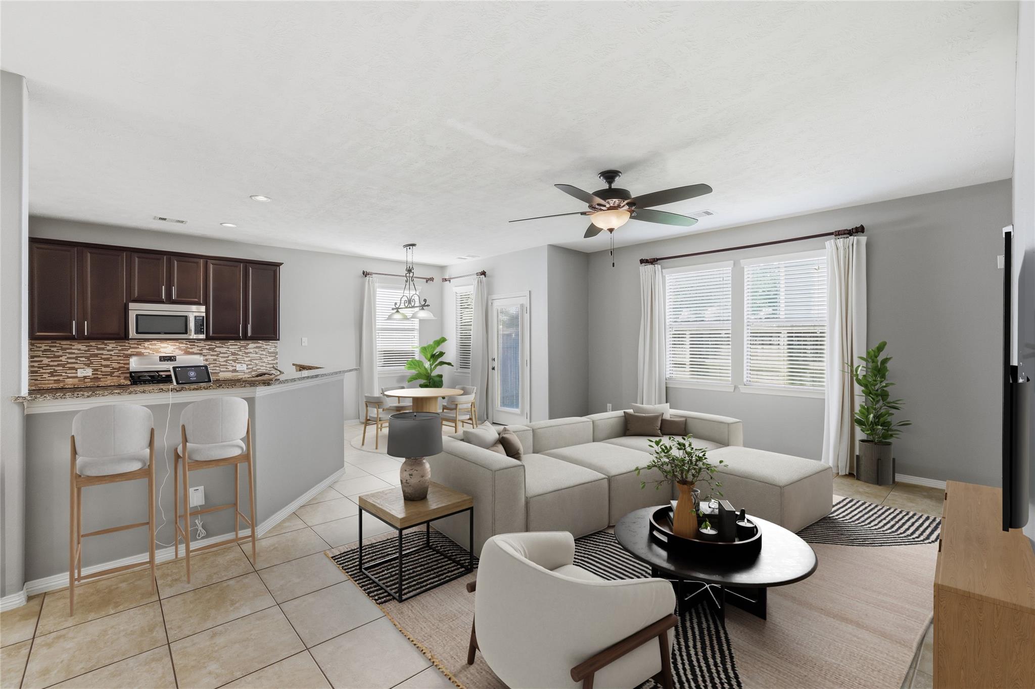 2412 Via Montesano