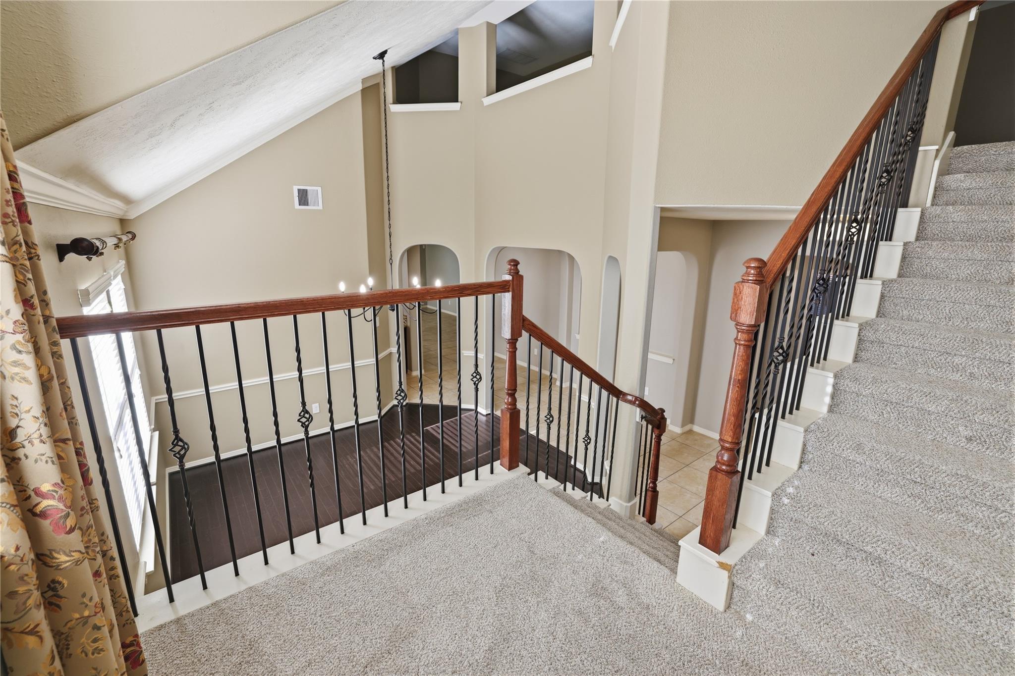 2412 Via Montesano