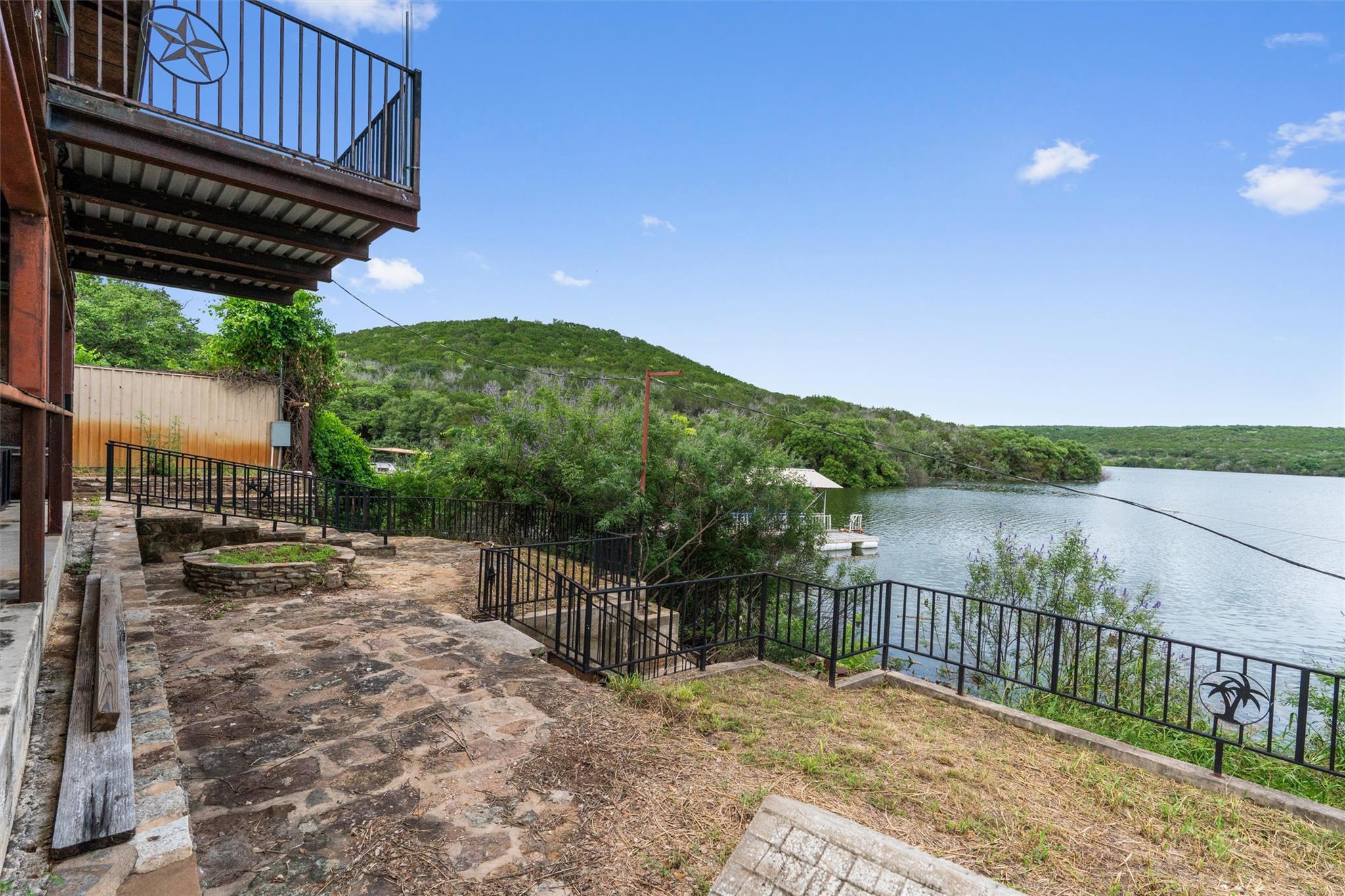 325 Eagle Rest LN