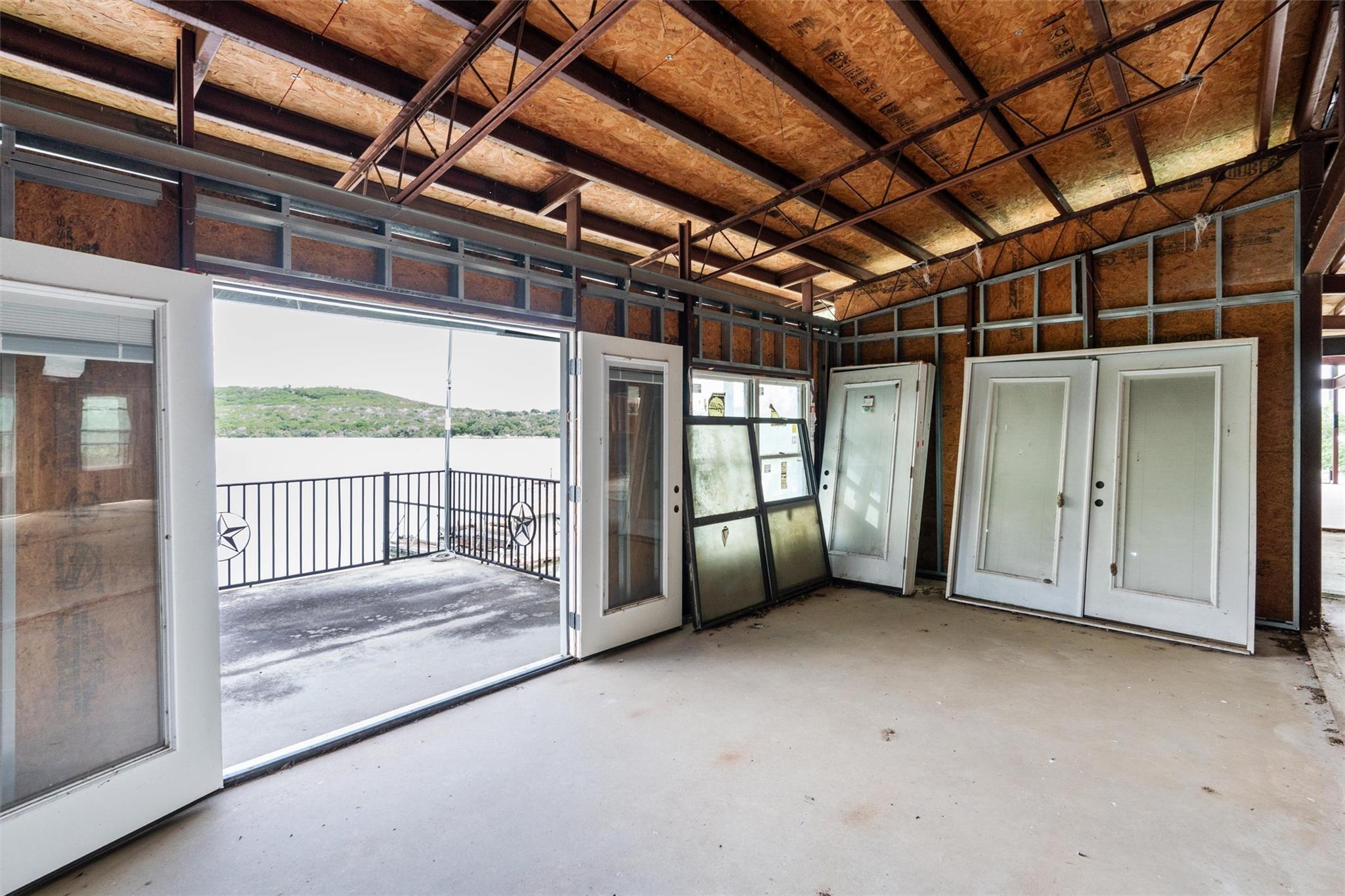 325 Eagle Rest LN