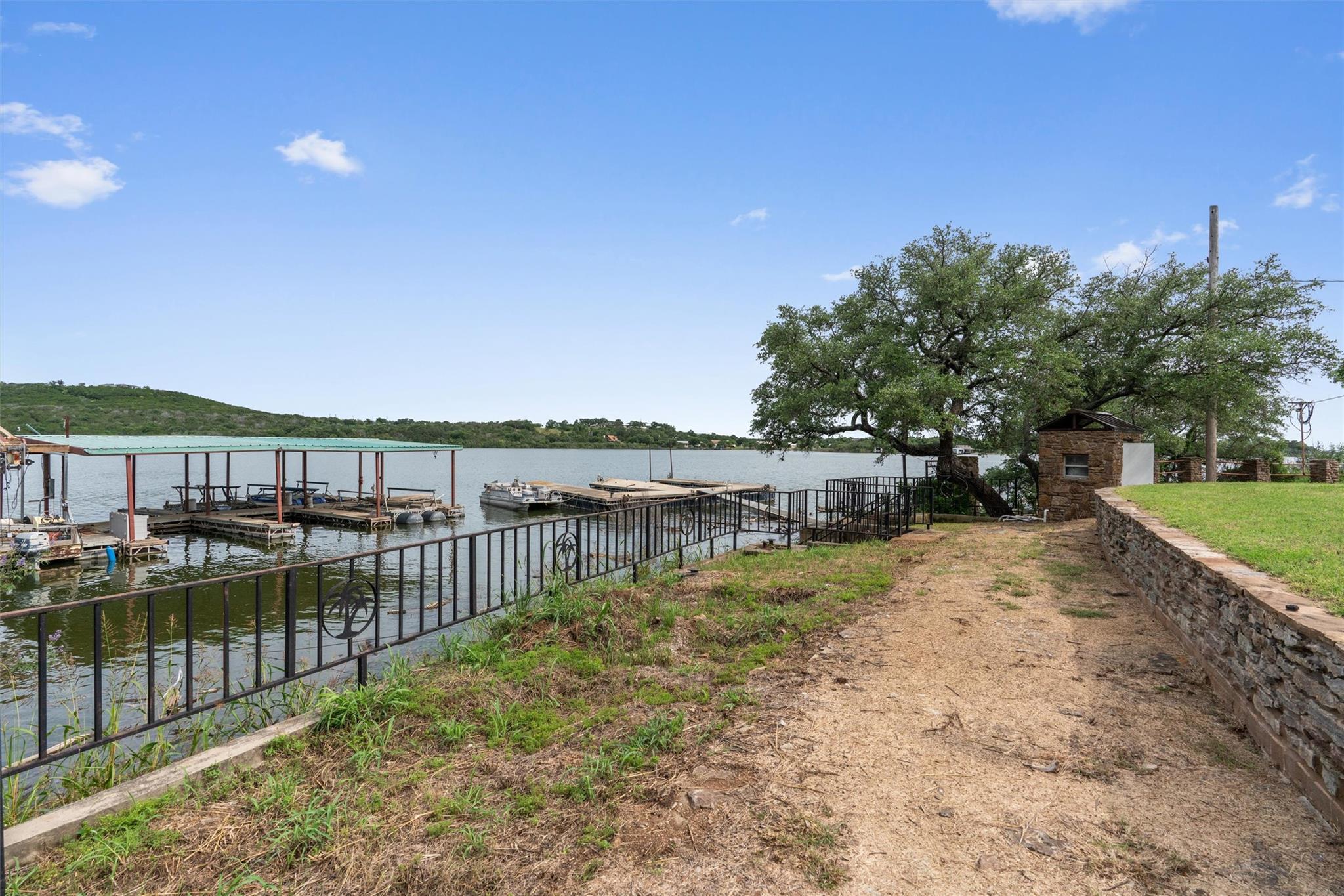 325 Eagle Rest LN