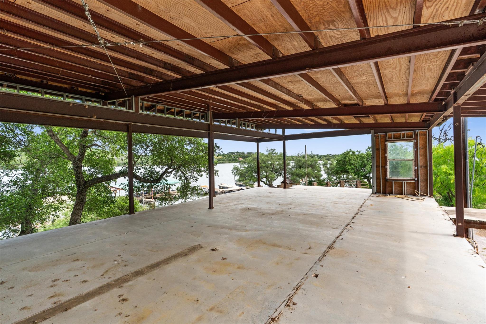 325 Eagle Rest LN