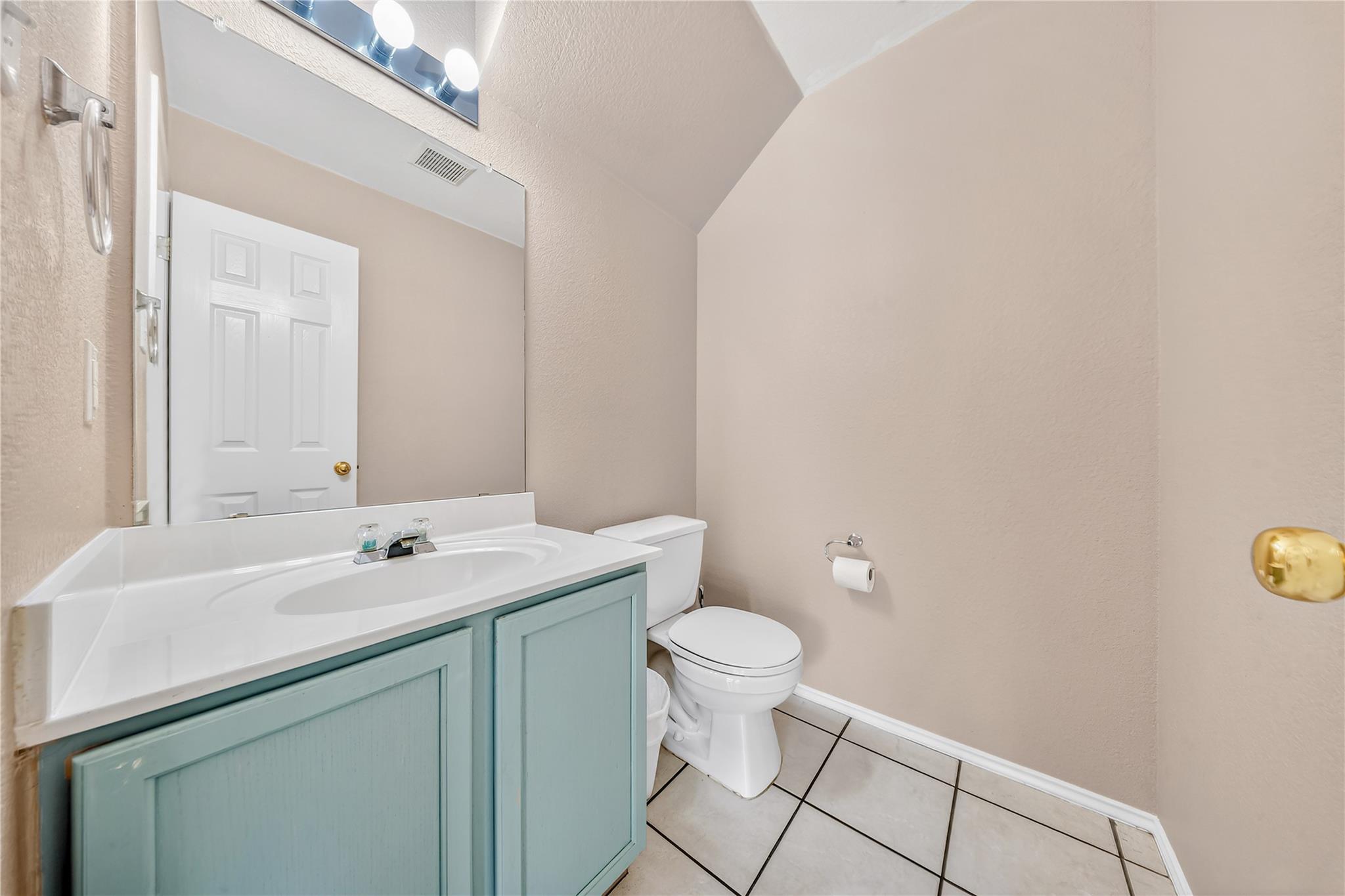 1610 Lloydminister WAY