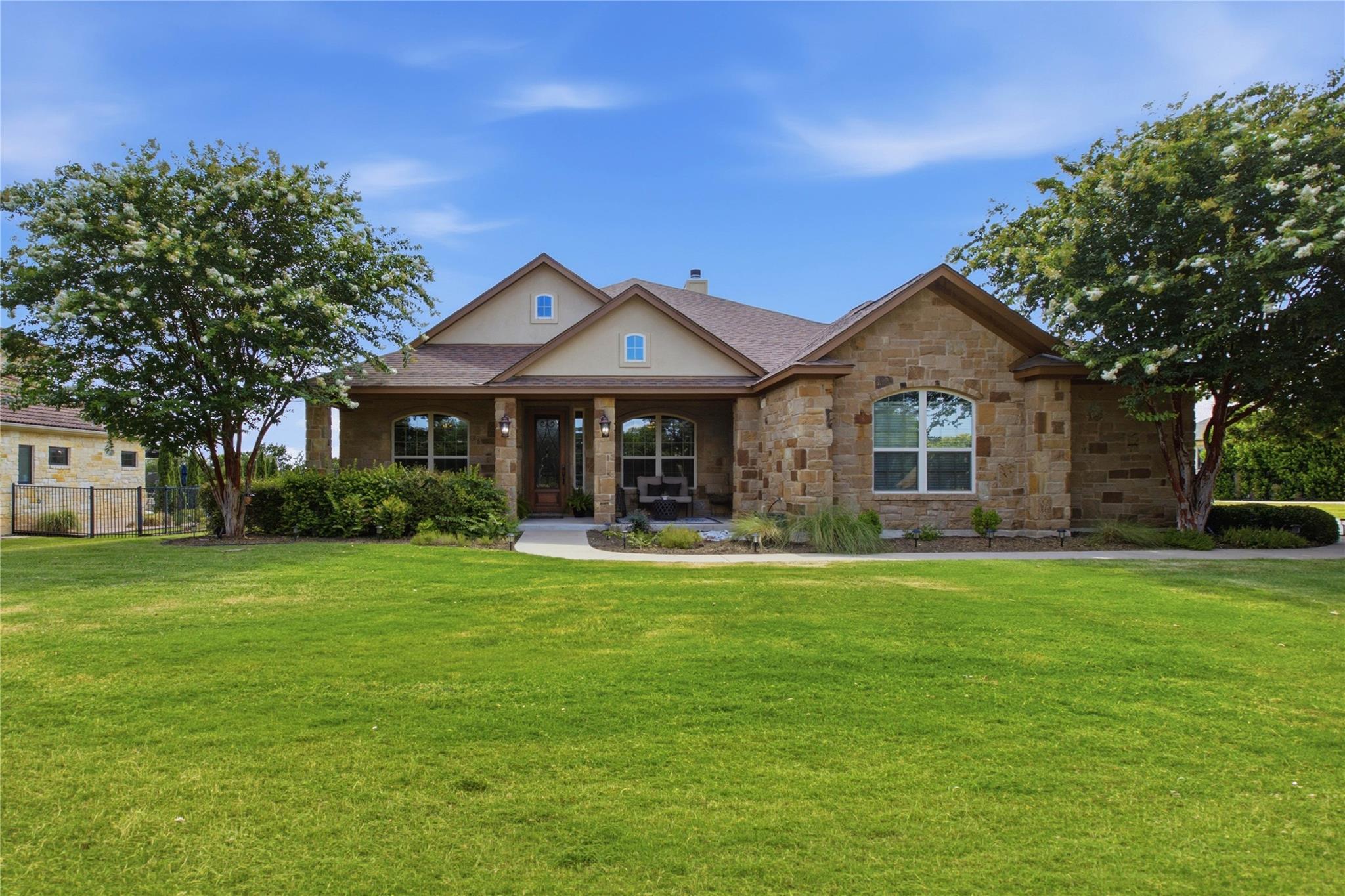 224 Whitney Woods CIR