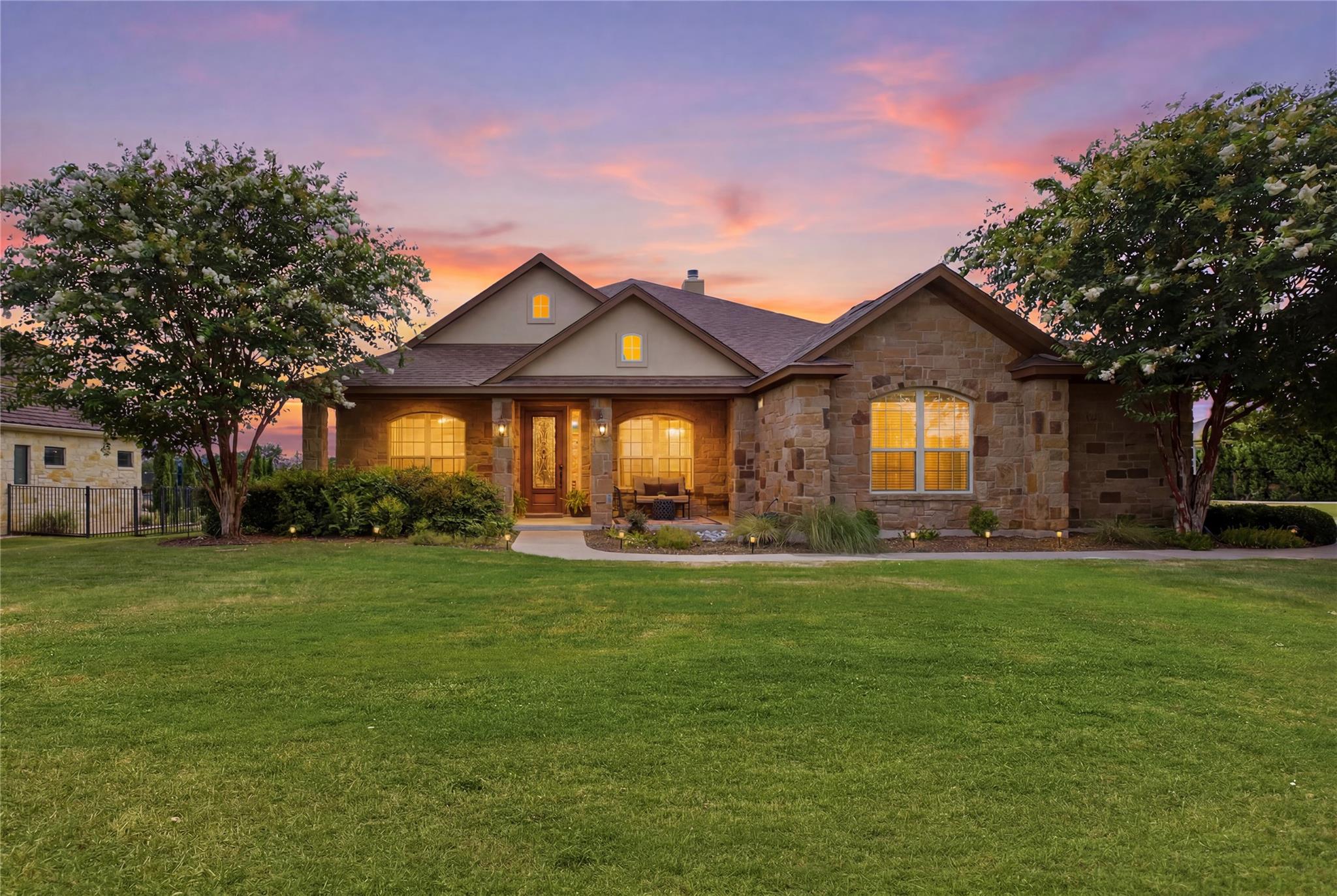 224 Whitney Woods CIR