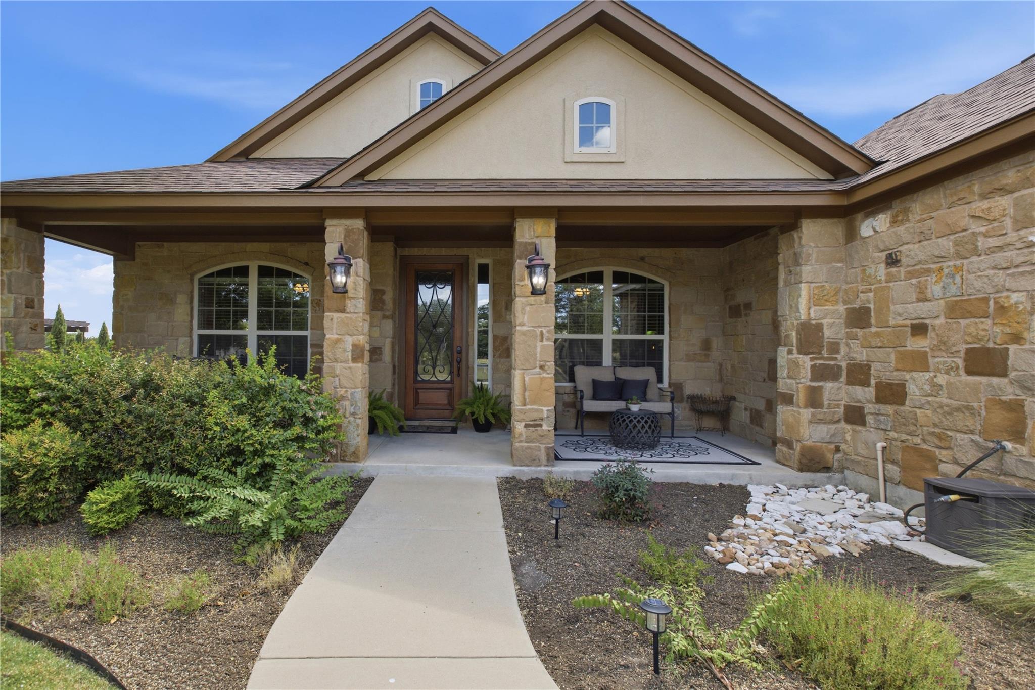 224 Whitney Woods CIR
