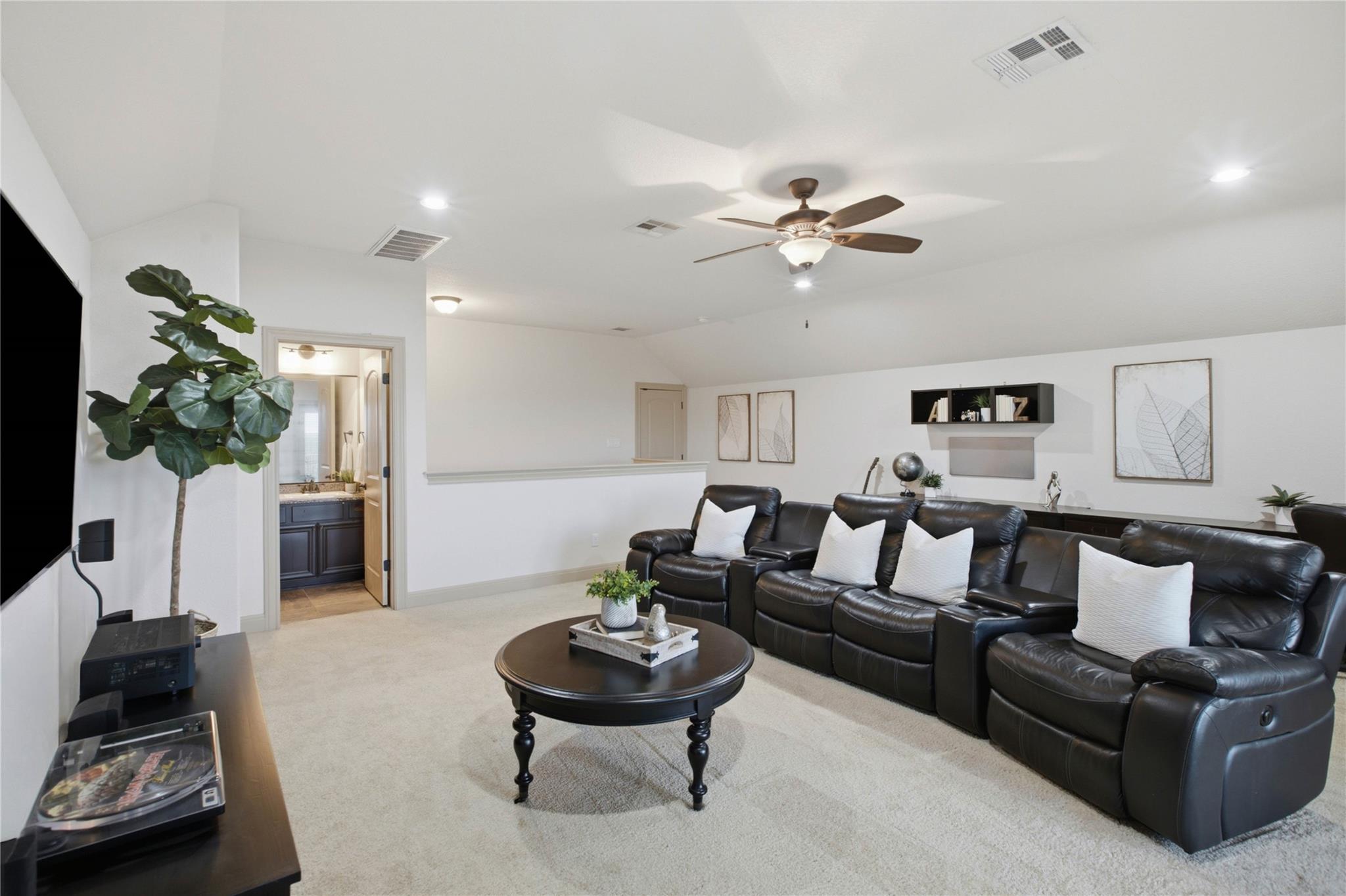 224 Whitney Woods CIR