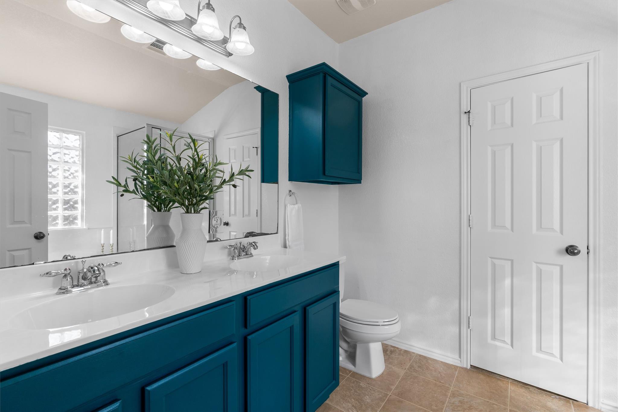 3404 Winding River TRL