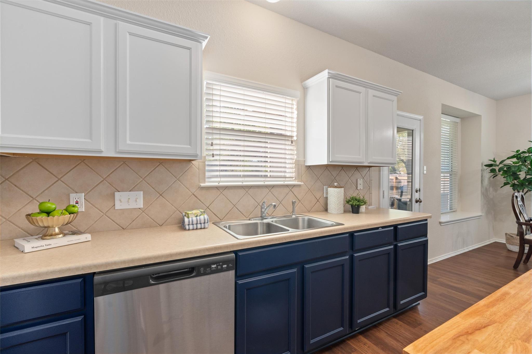 3404 Winding River TRL