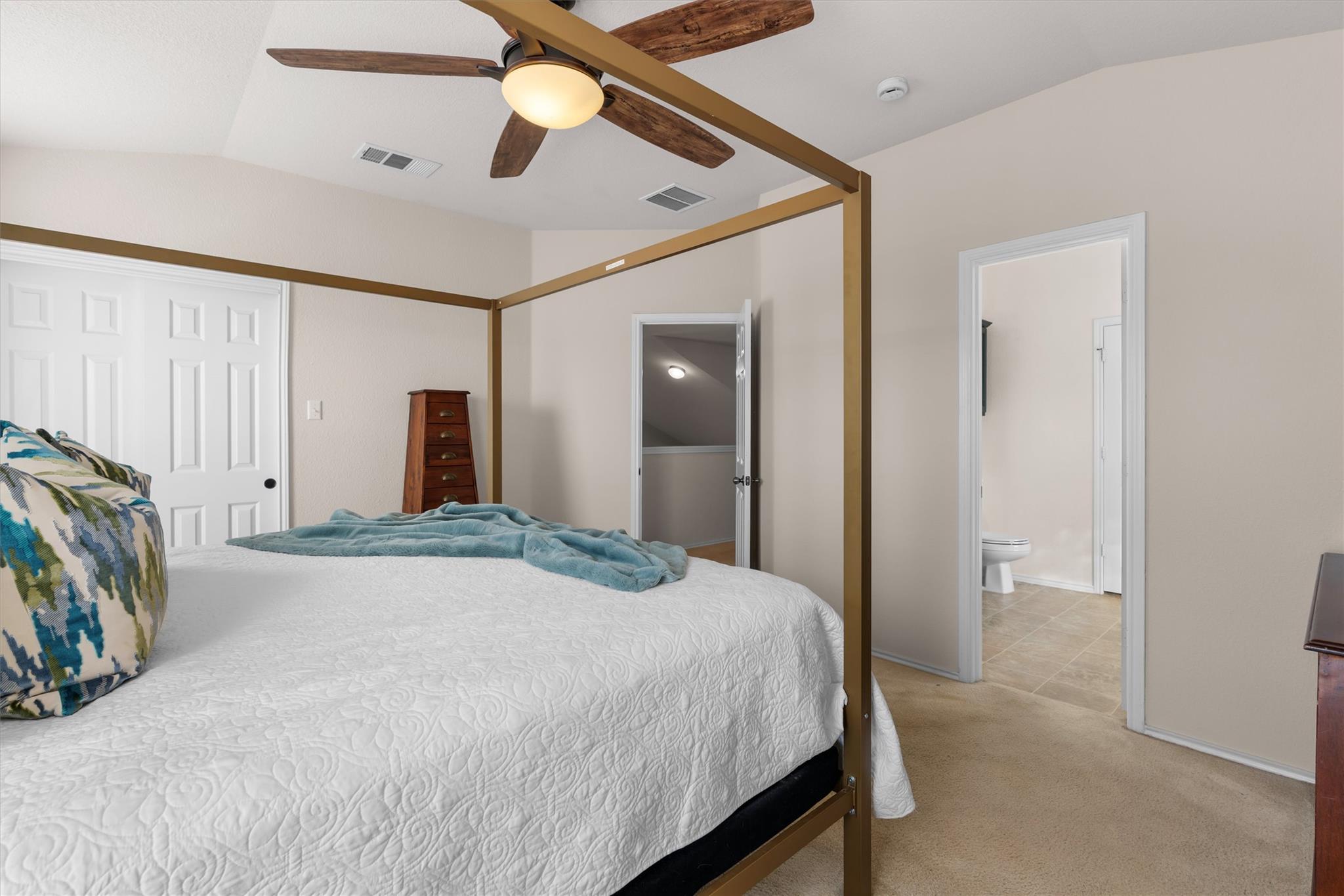 3404 Winding River TRL