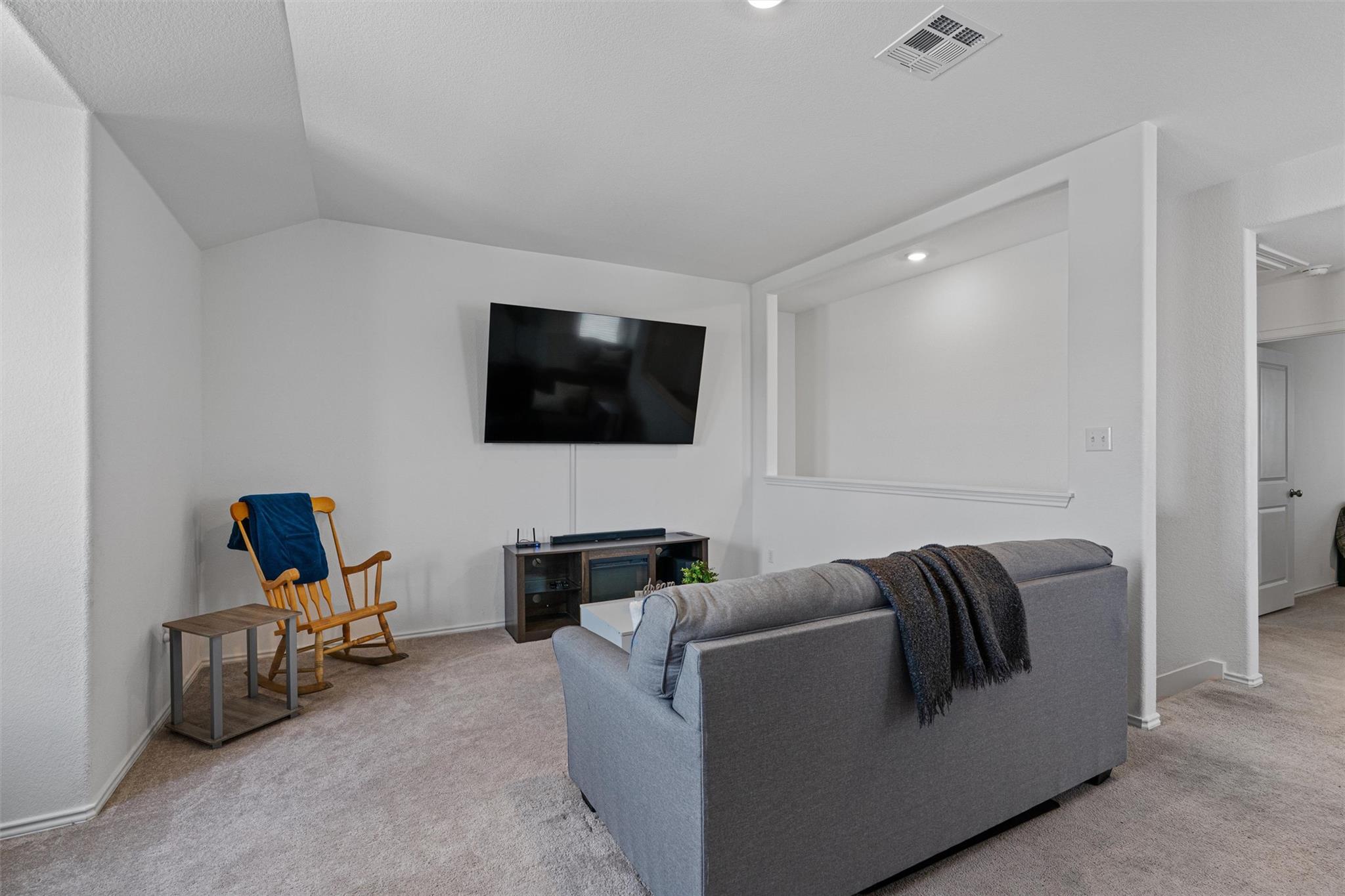 200 Montego ST