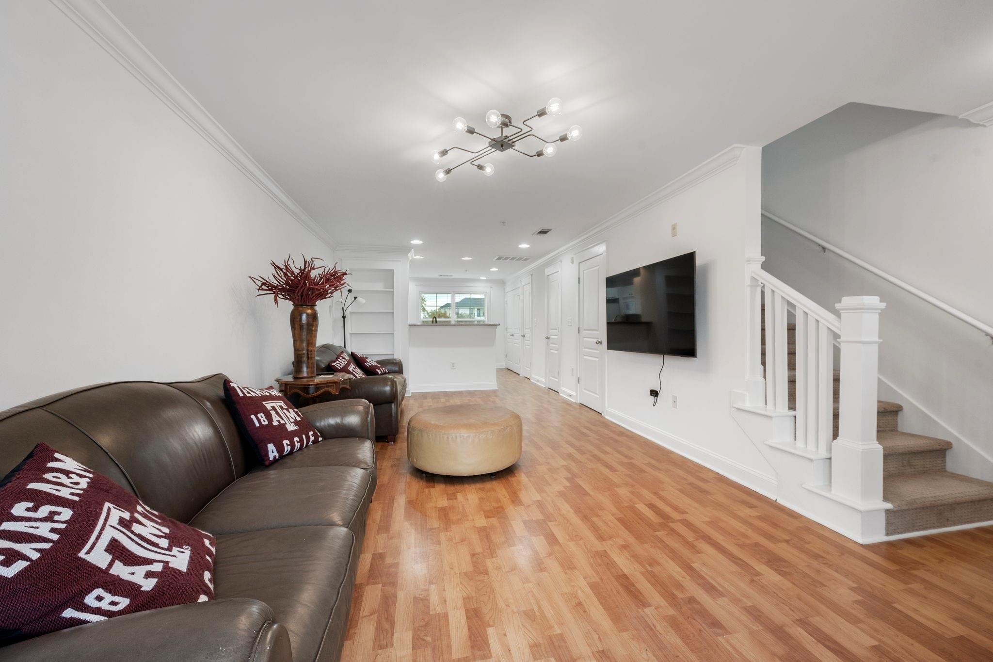 1725 Harvey Mitchell Parkway S # 2125