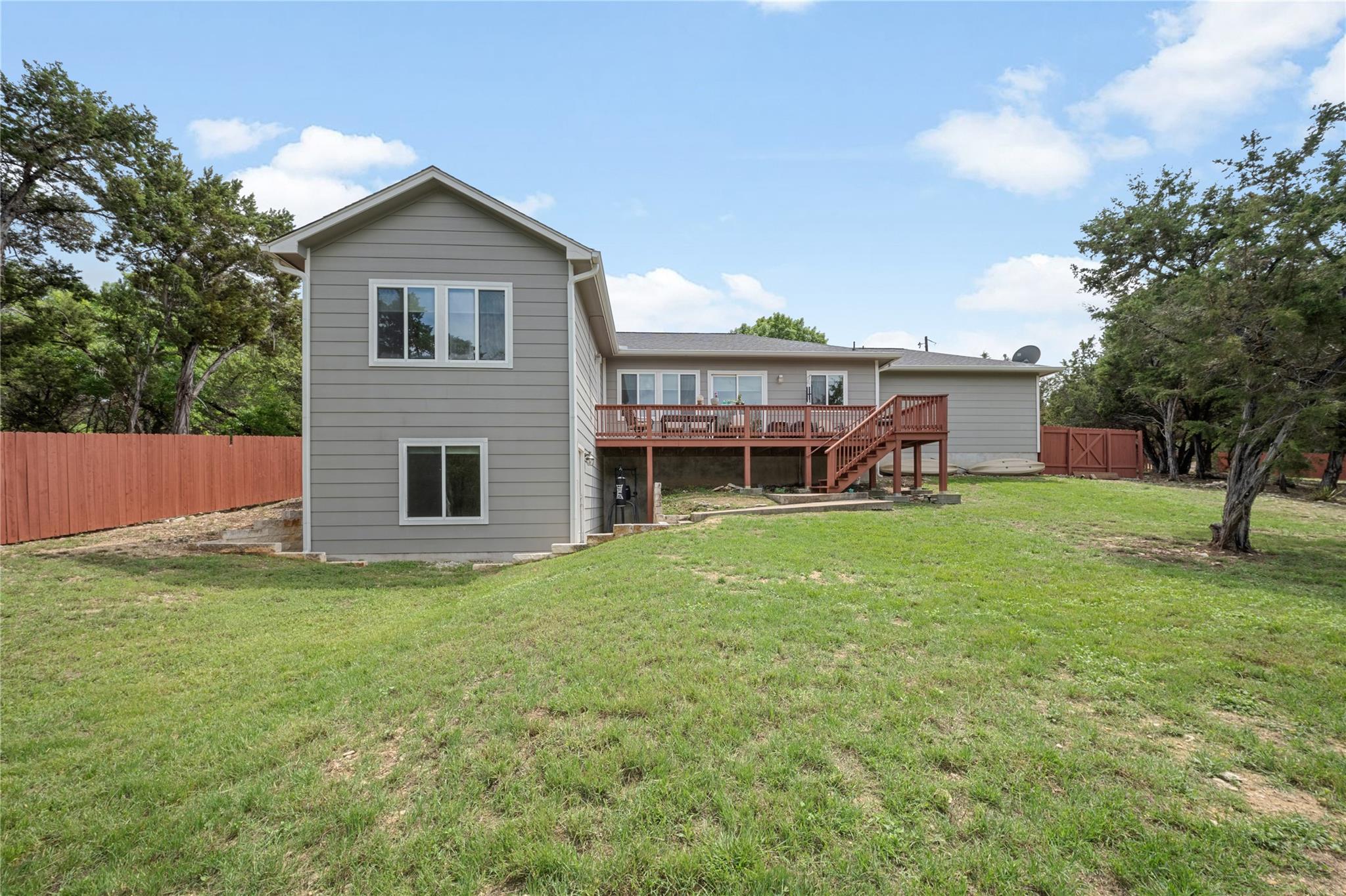 21002 Brewer LN