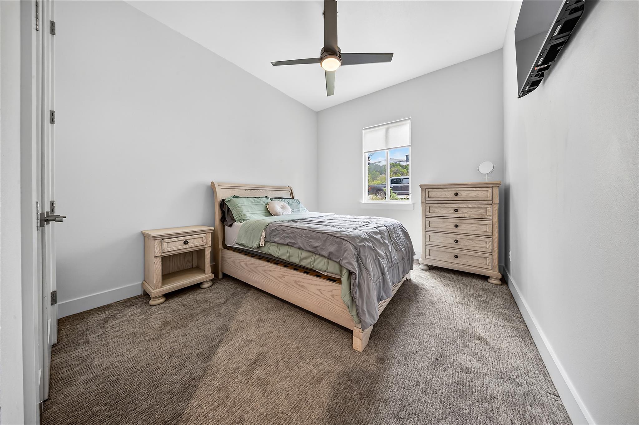 21002 Brewer LN