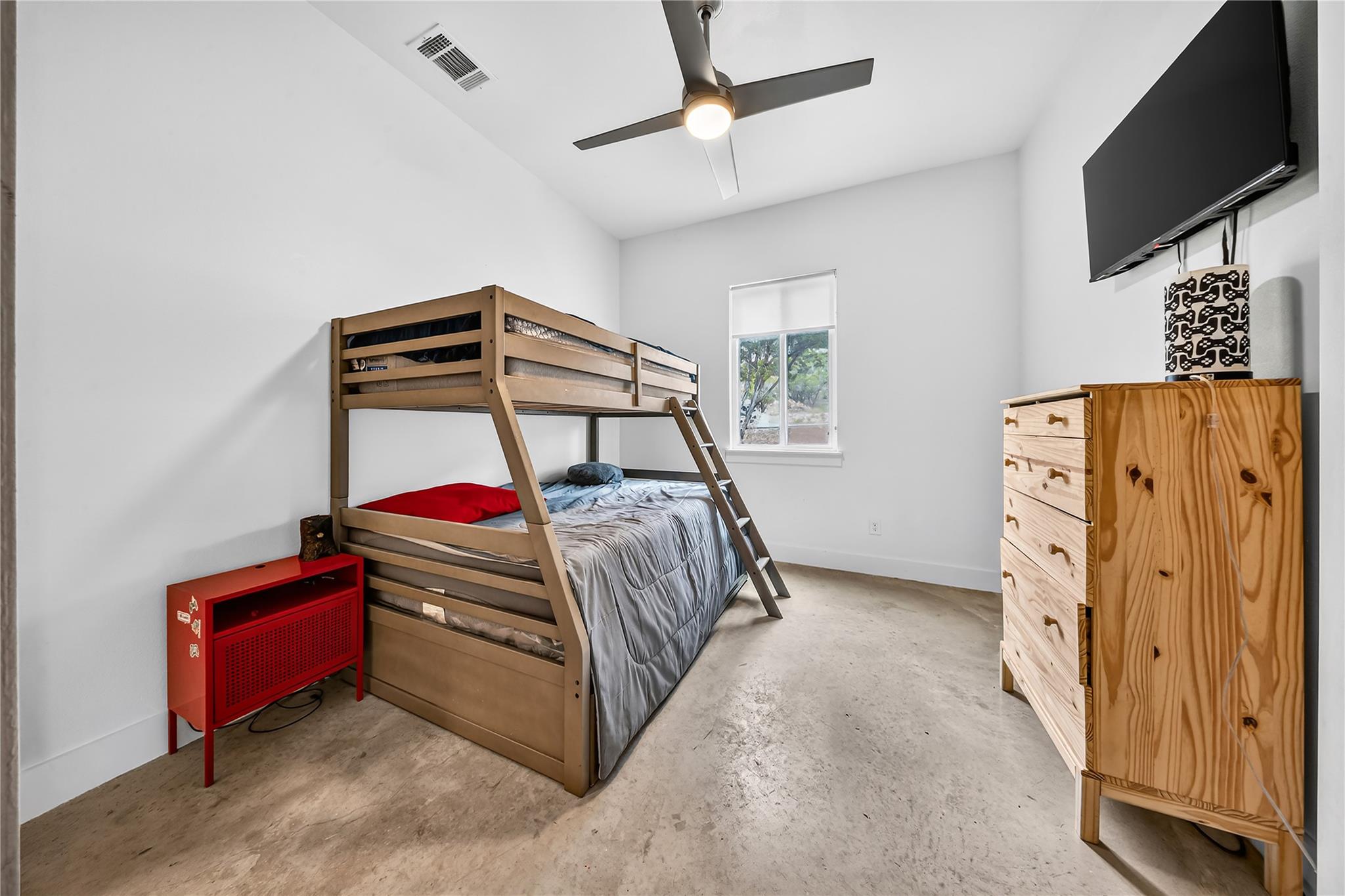21002 Brewer LN
