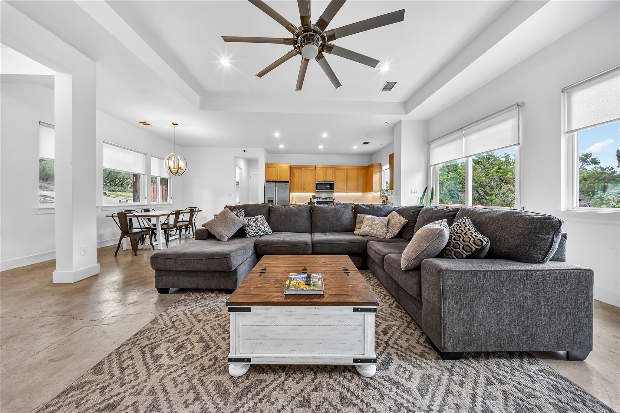 21002 Brewer LN