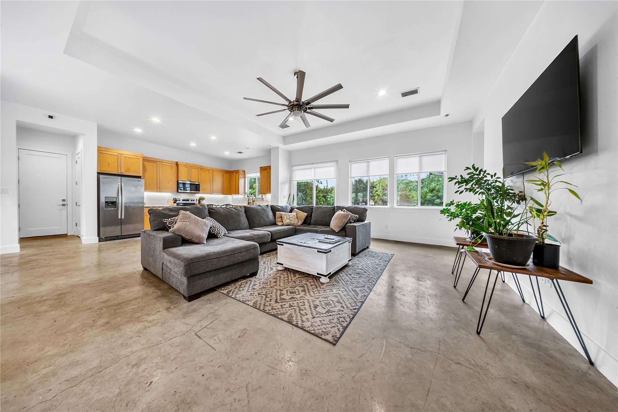 21002 Brewer LN