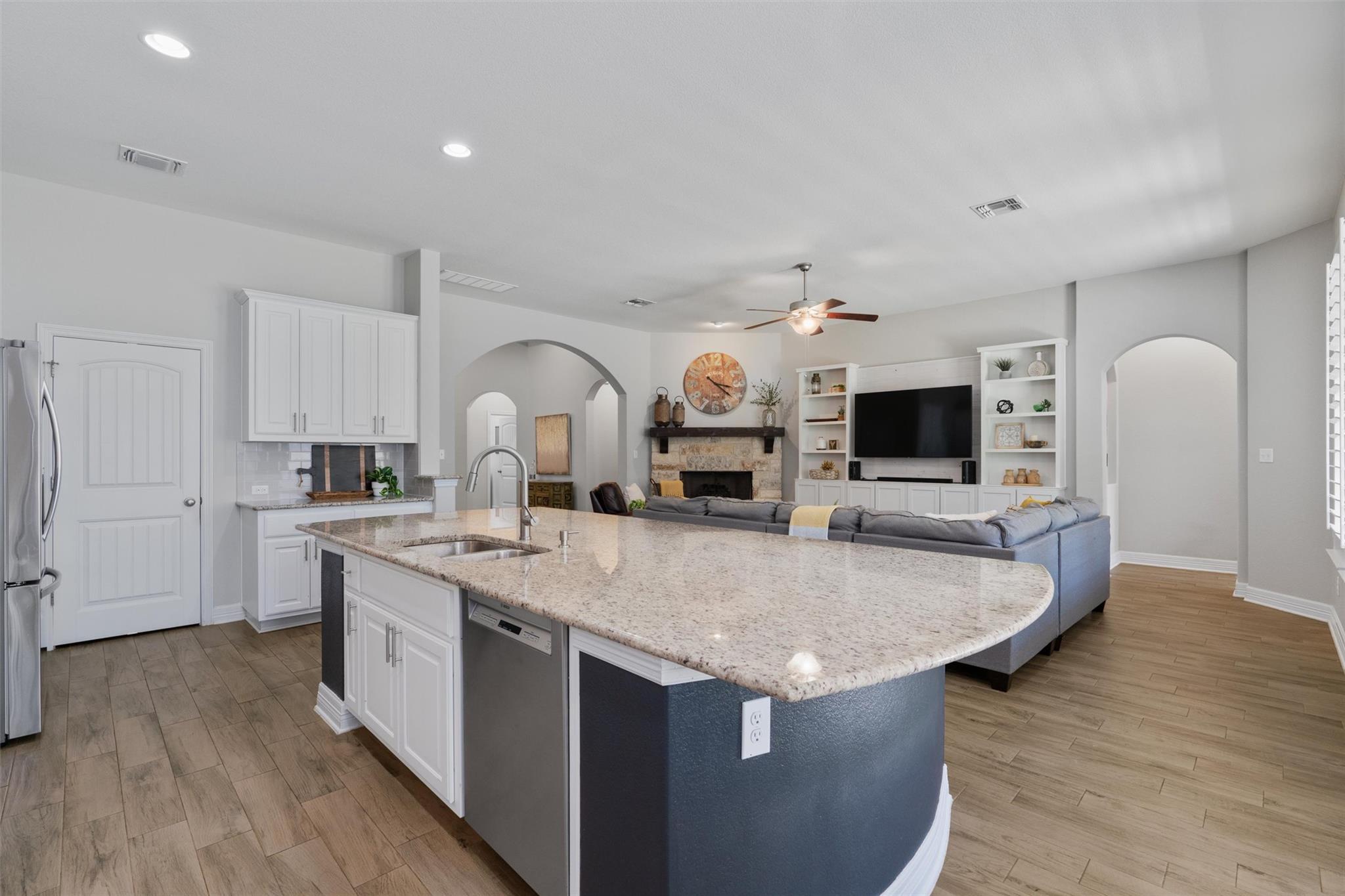 509 Blue Agave LN
