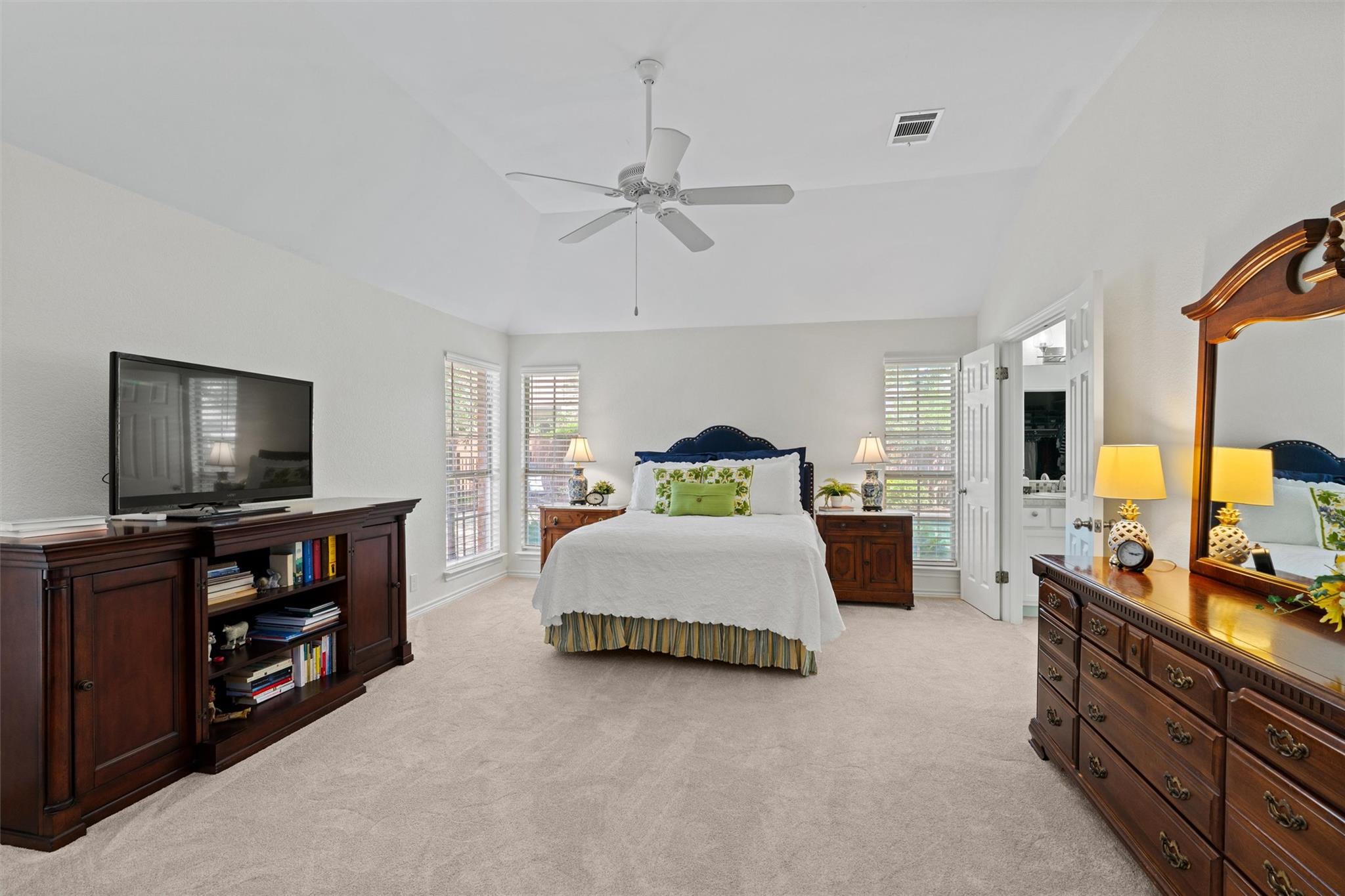 1202 Woodhollow CV