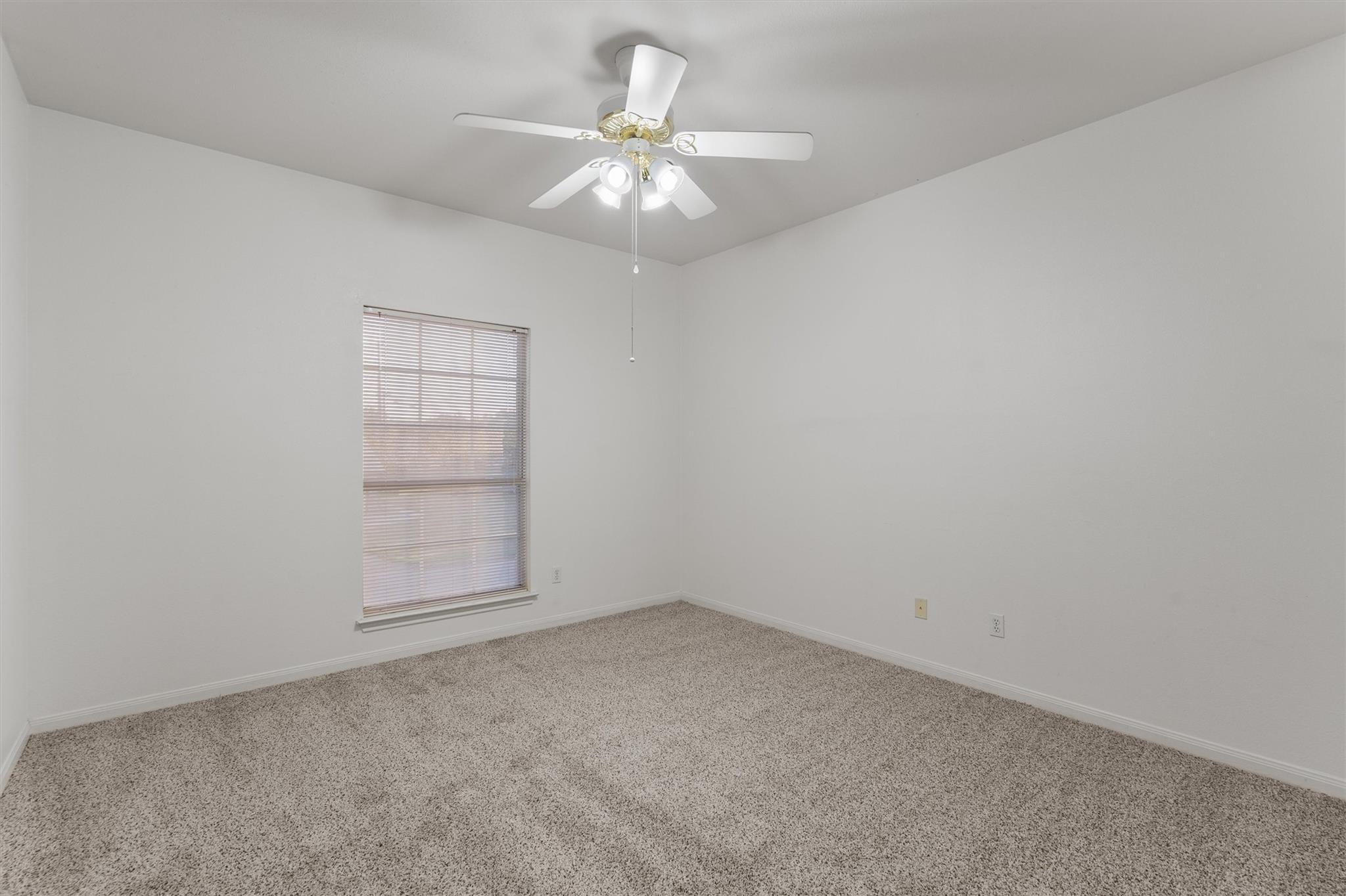 2913 #B Whisper Oaks LN