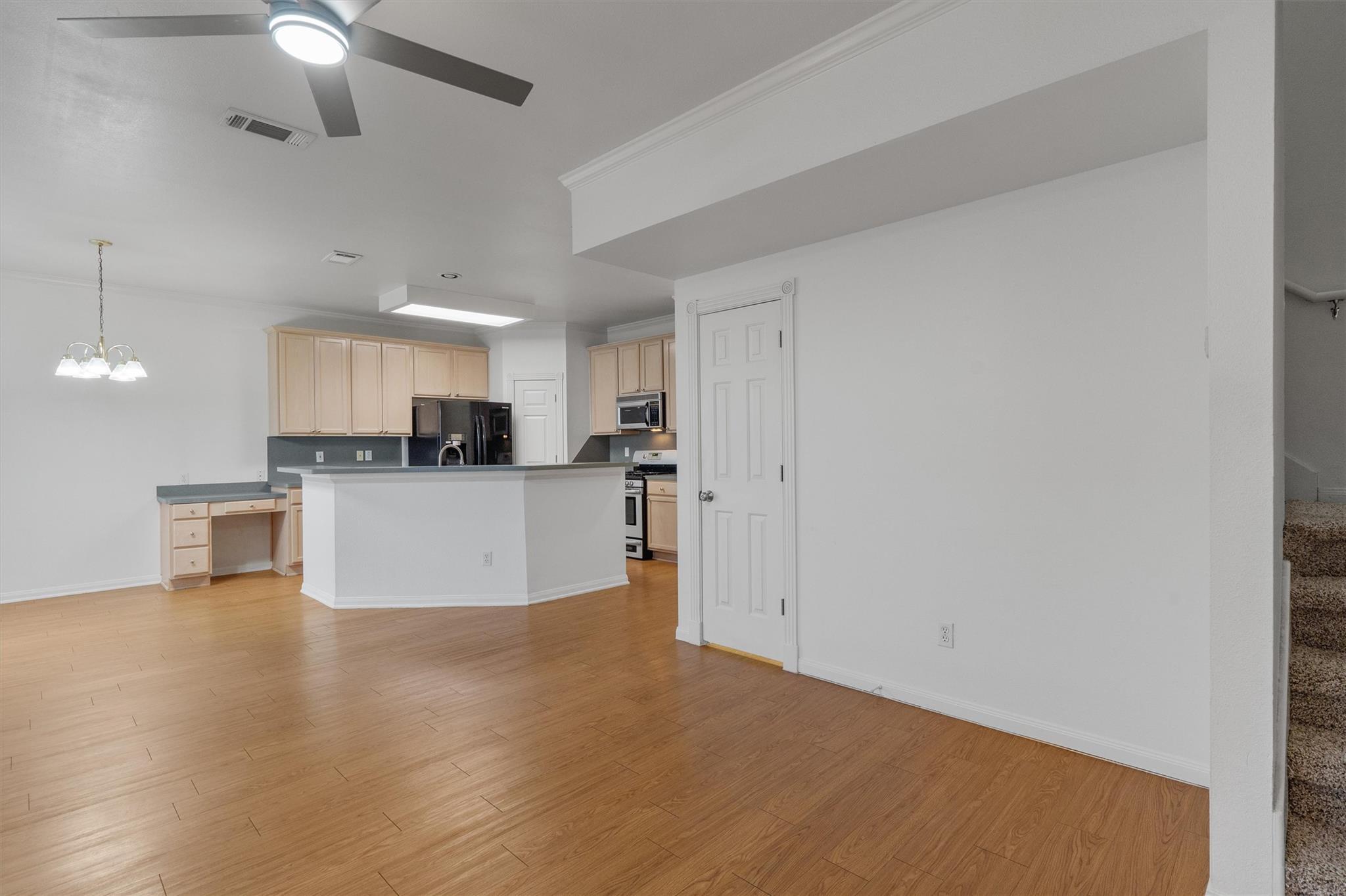 2913 #B Whisper Oaks LN