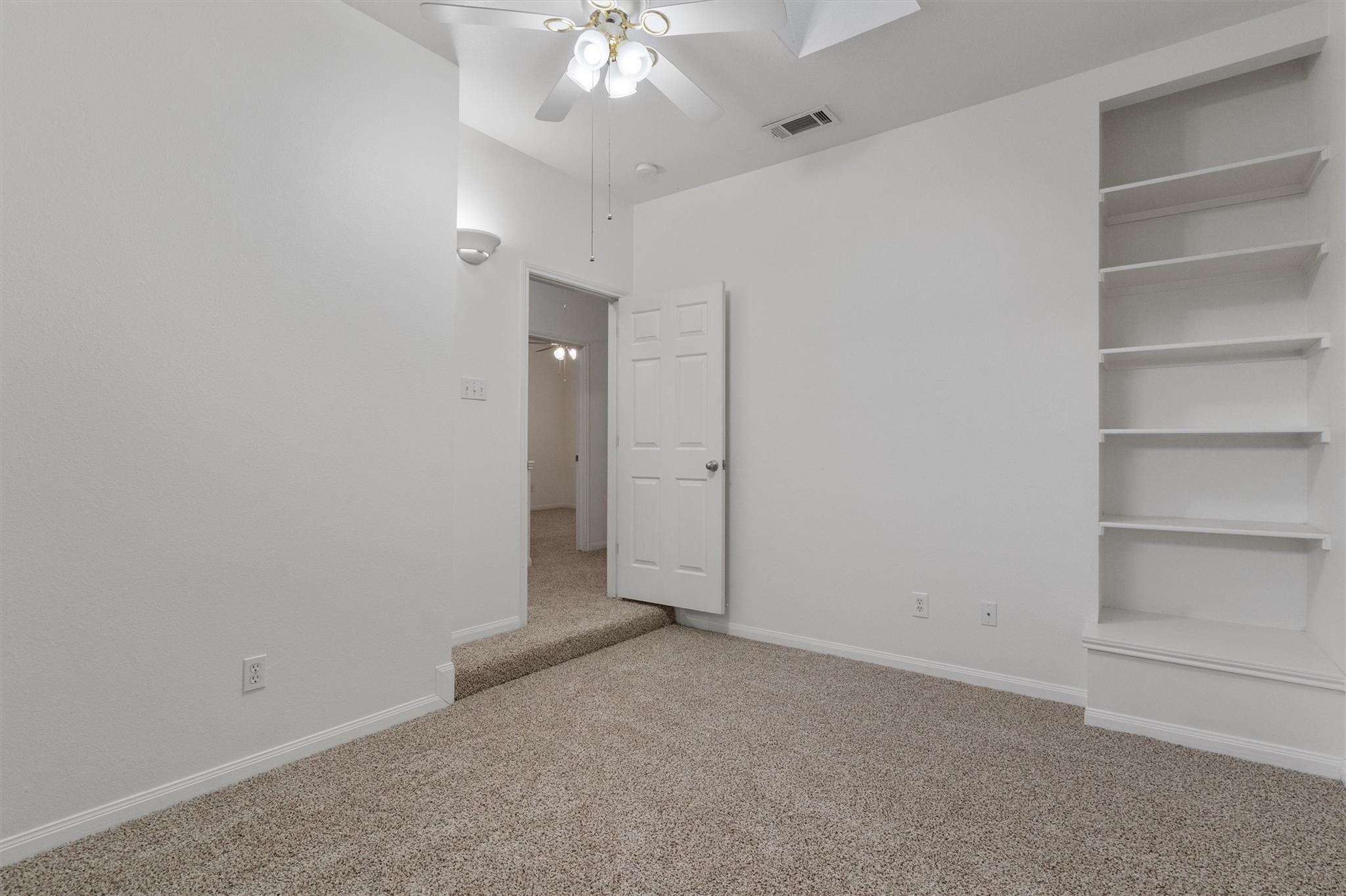 2913 #B Whisper Oaks LN