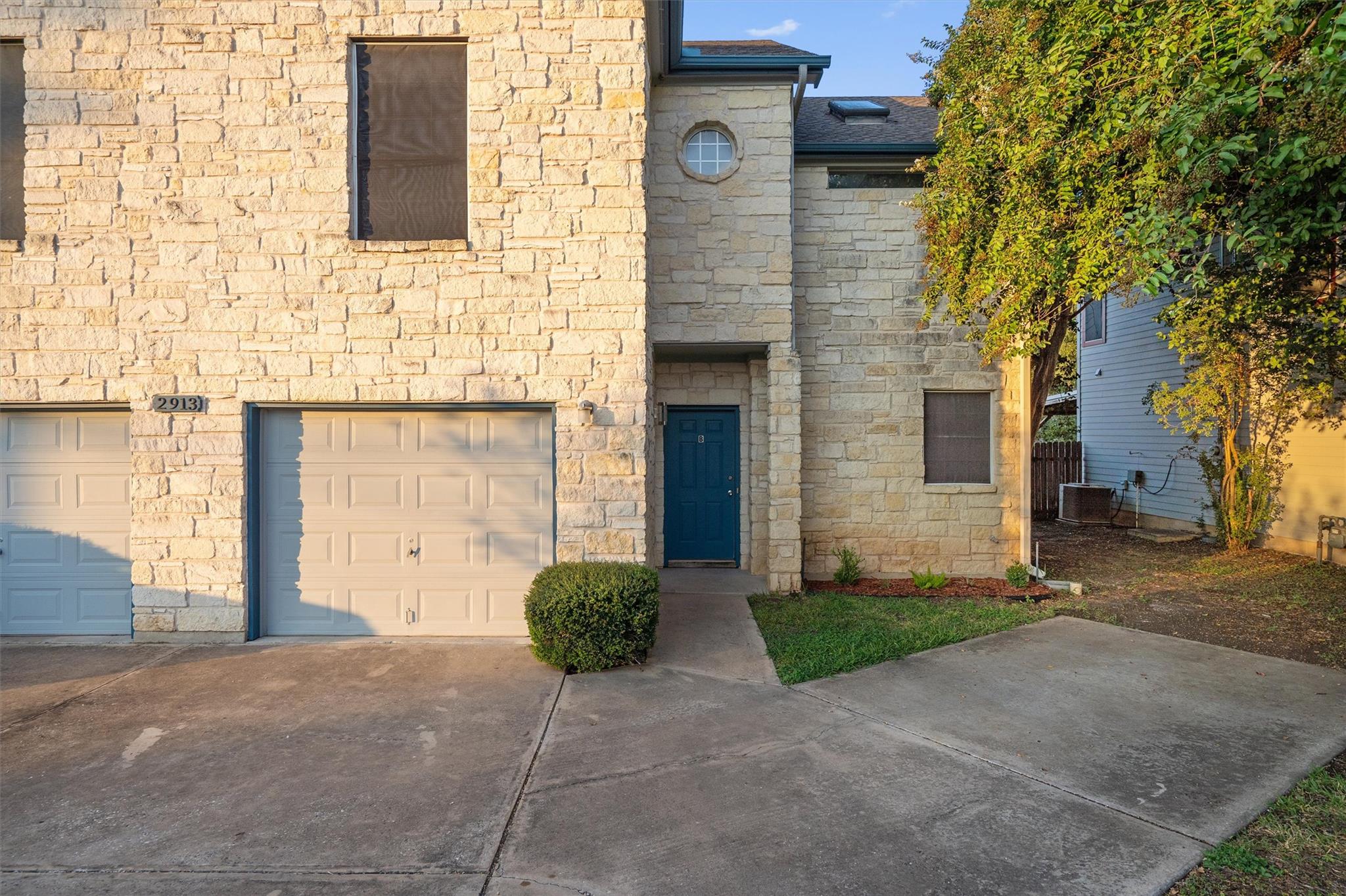 2913 #B Whisper Oaks LN