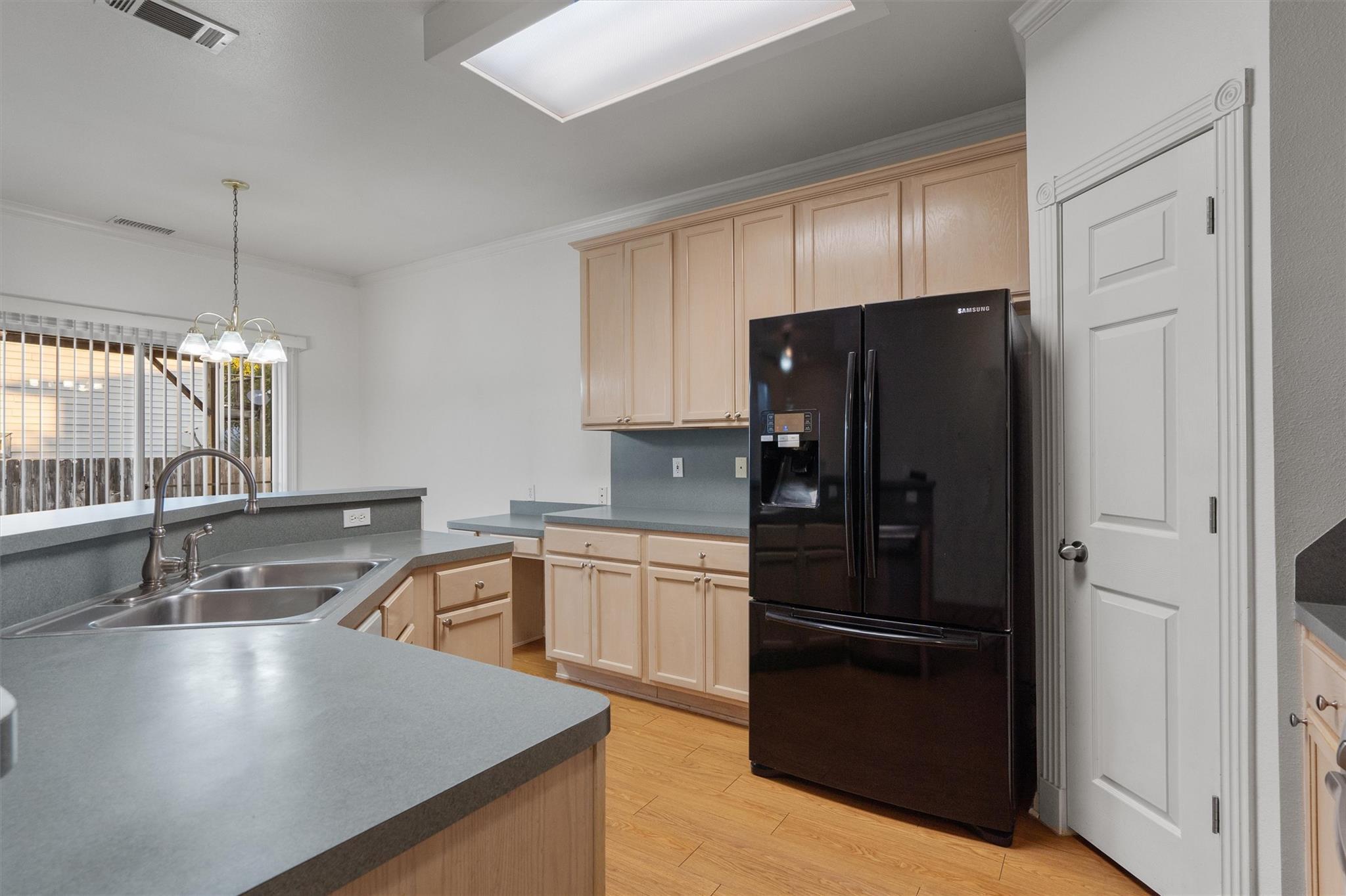 2913 #B Whisper Oaks LN