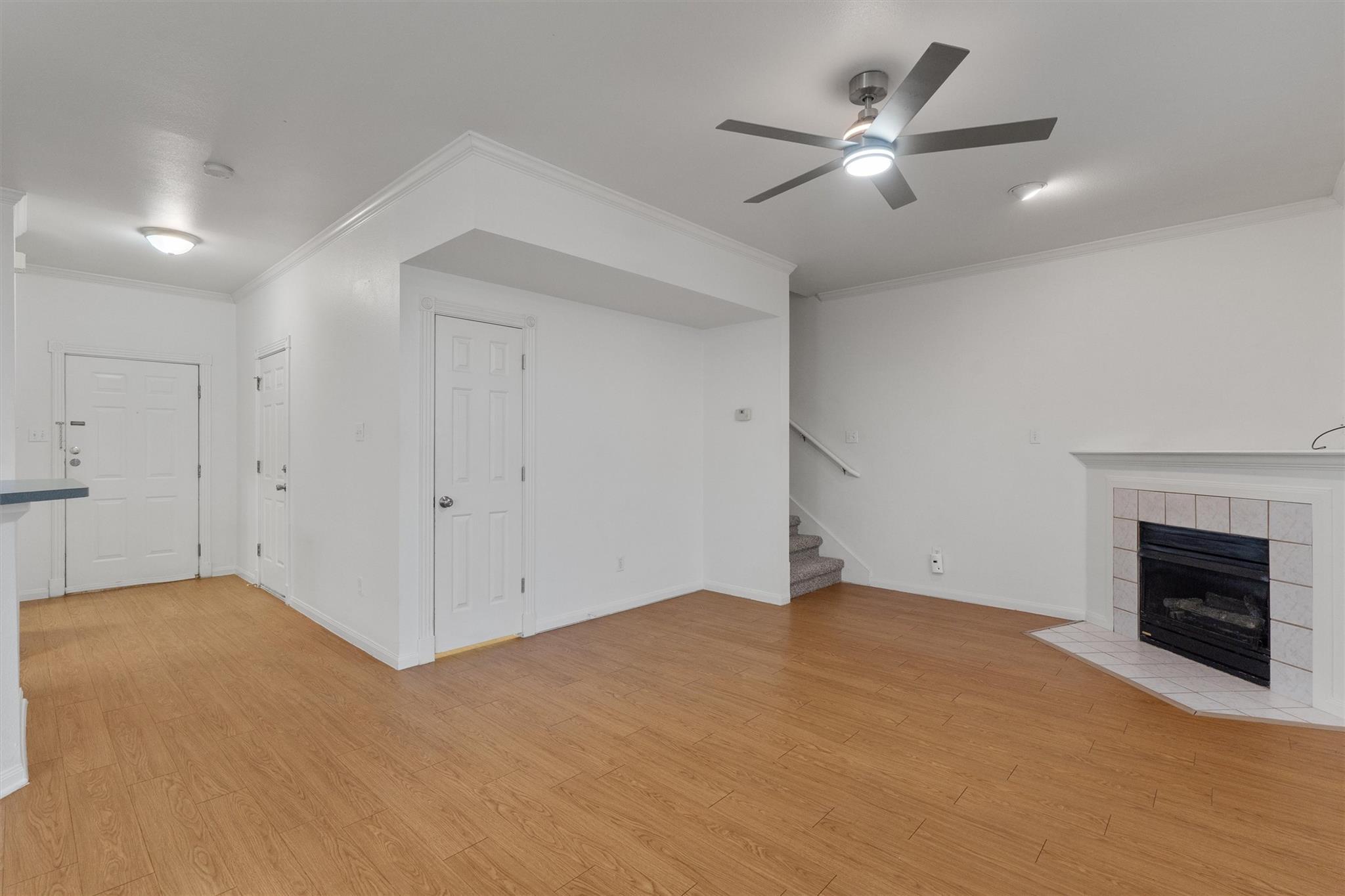 2913 #B Whisper Oaks LN