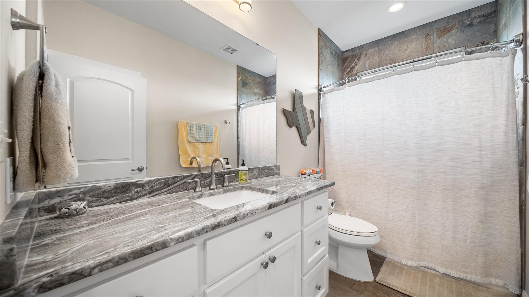 1606 County Road 216