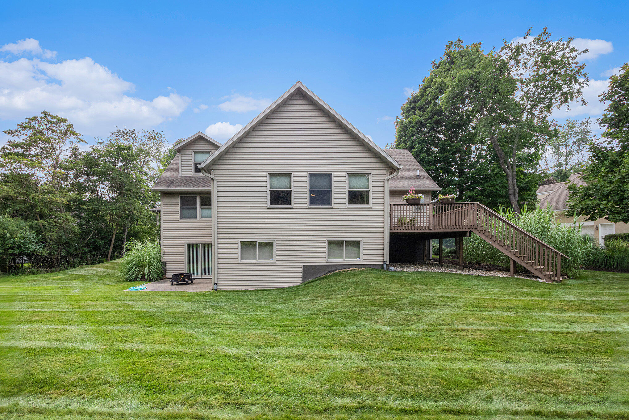 21 Columbine Drive