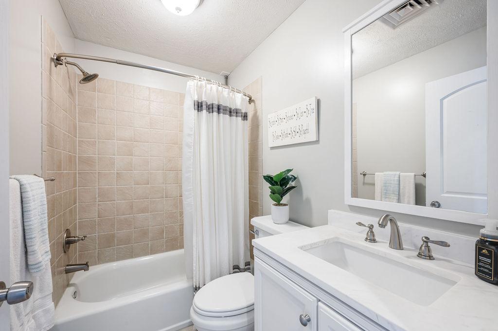 4178 S Royal Curve, St. Joseph