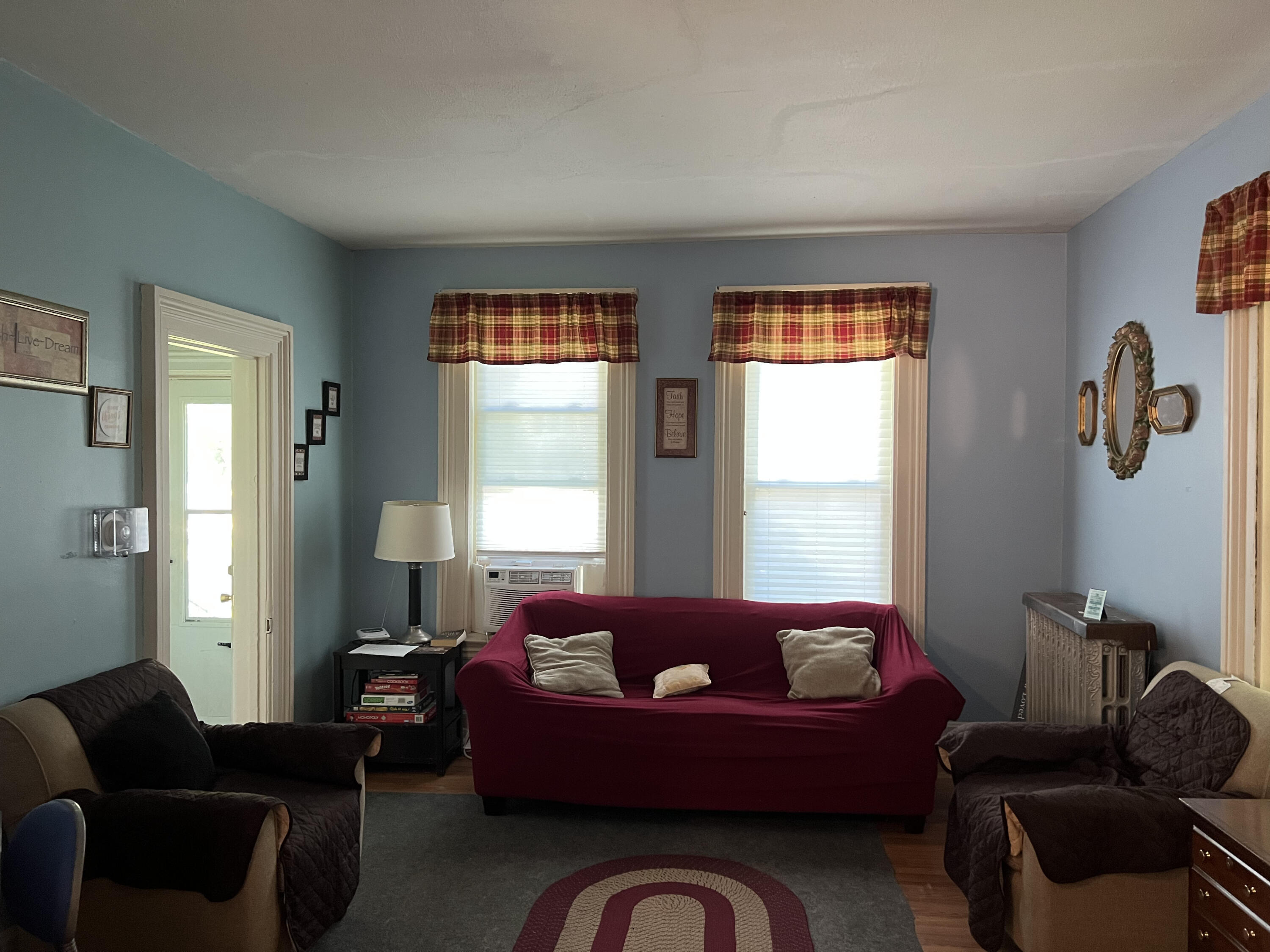 216 S 4th Street