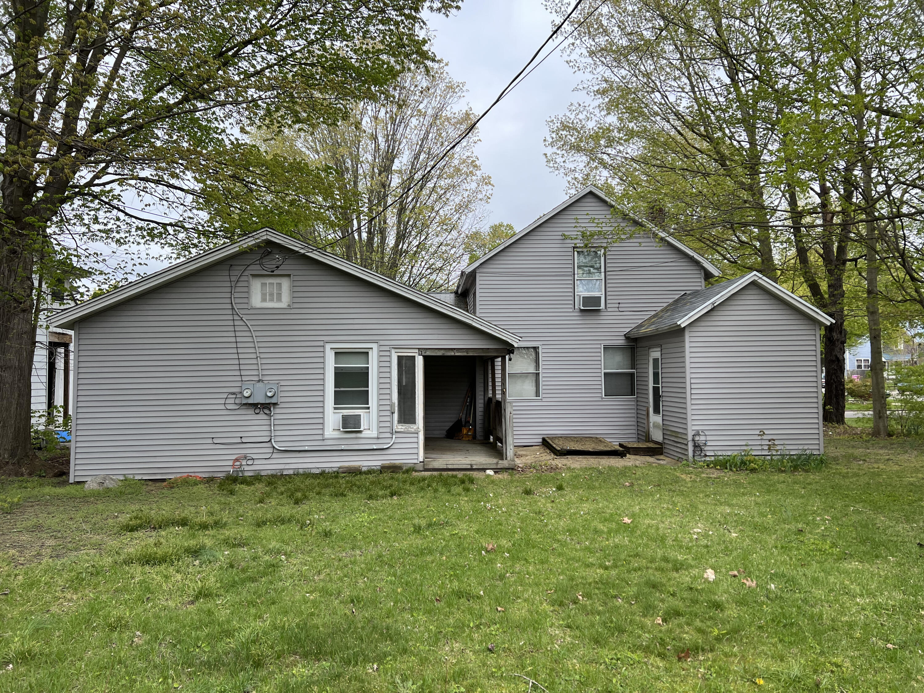 216 S 4th Street