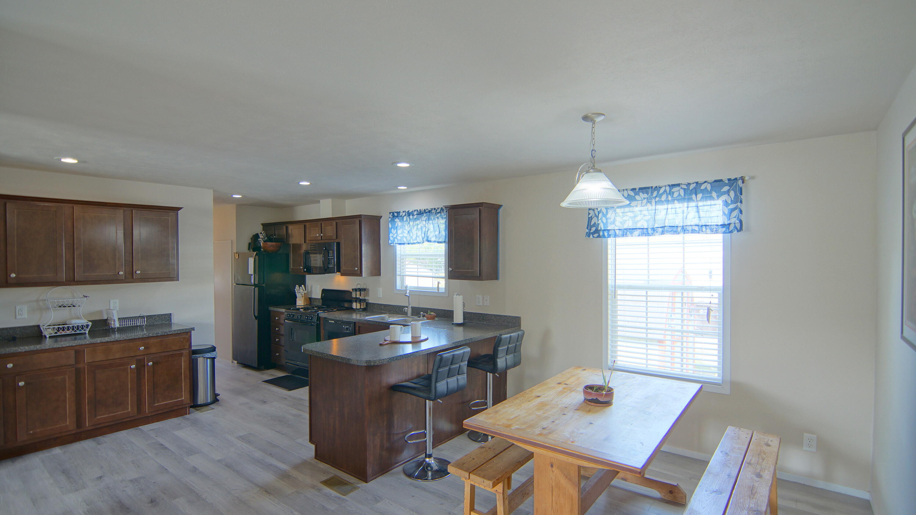11159 Red Arrow Highway 103