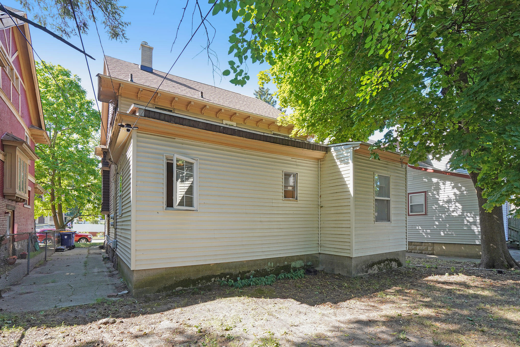 1319 Sigsbee Street SE
