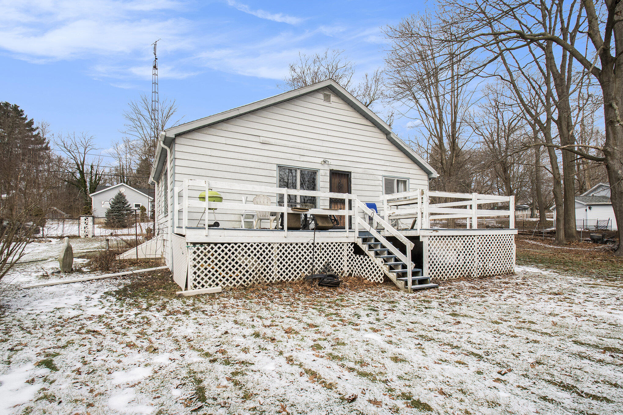 6253 Harrison Street