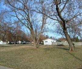 4363 W Velvet Street