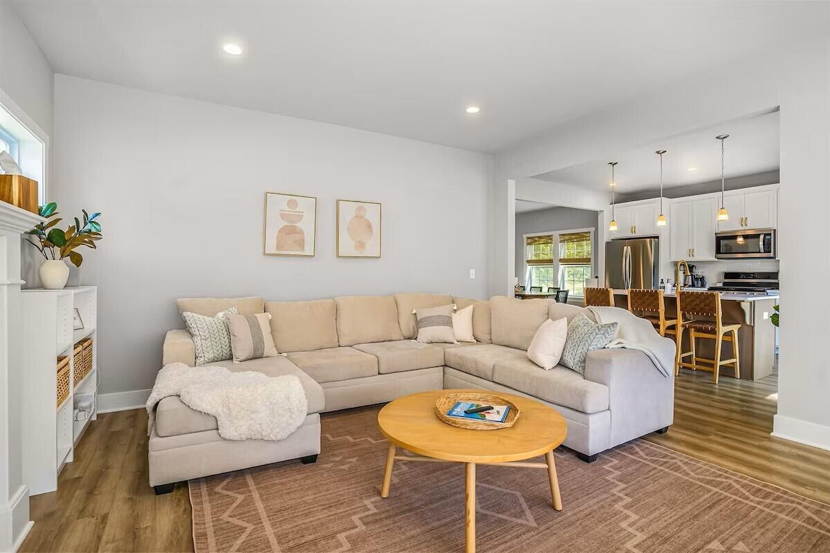 665 Meadow Drive