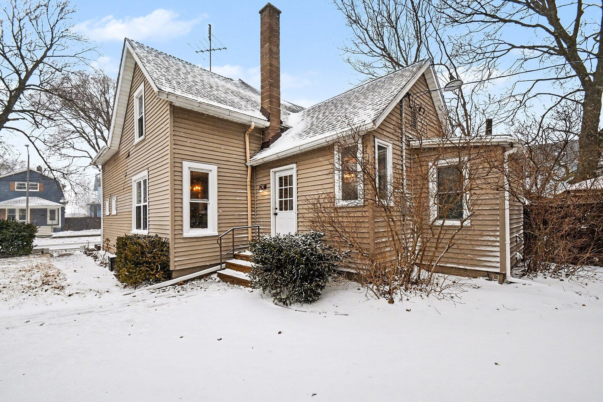 1457 Main Street, St. Joseph