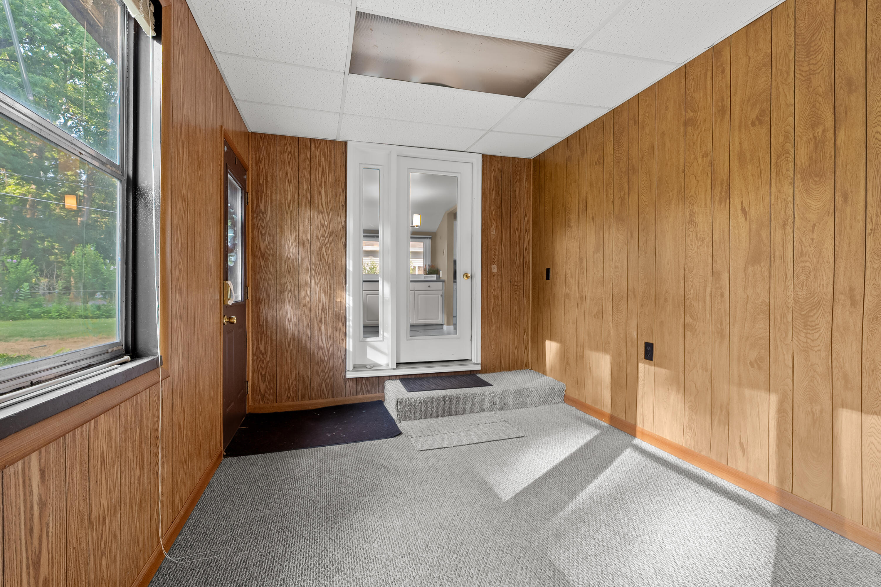 10494 Tomkinson Drive
