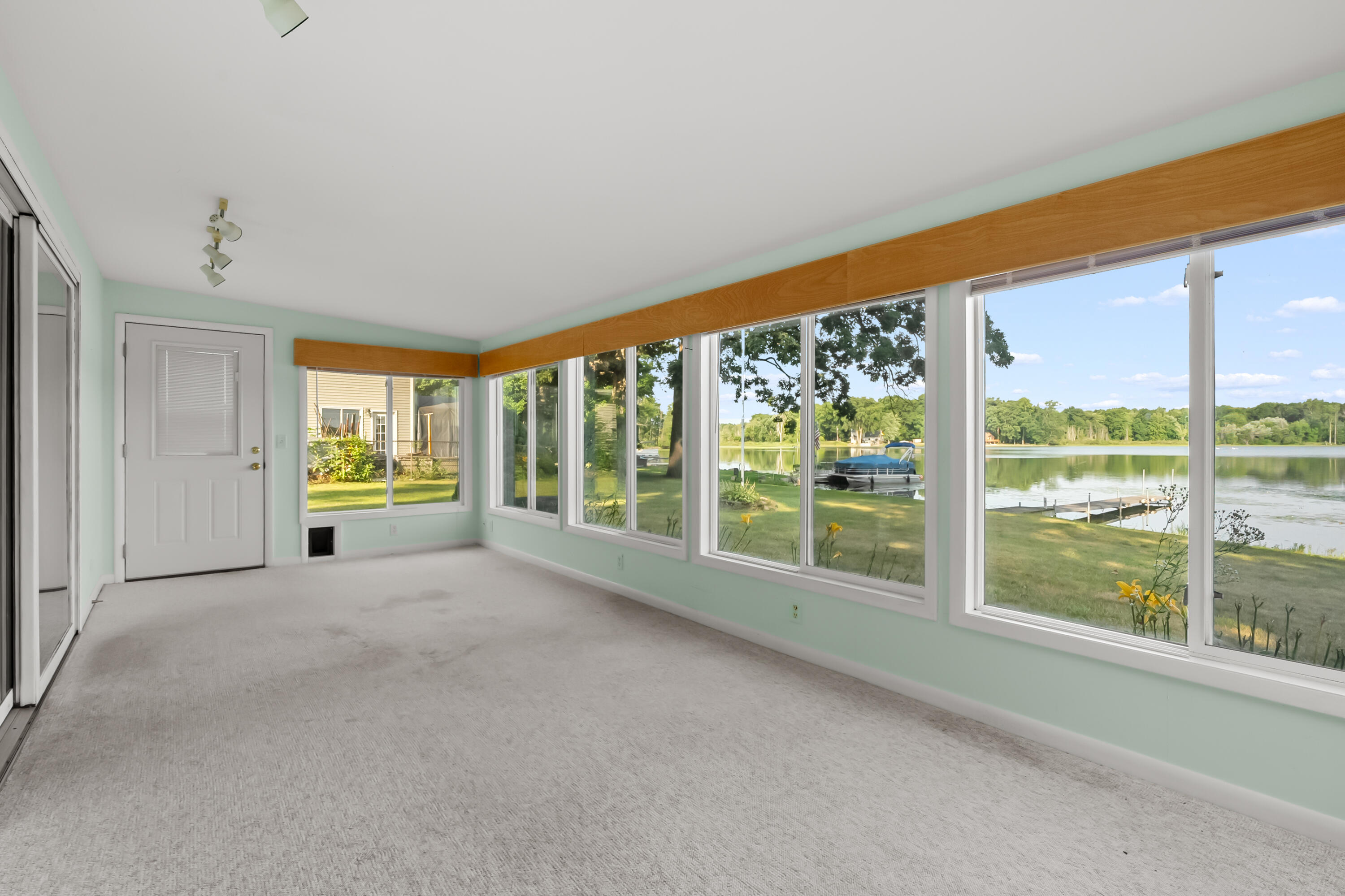 10494 Tomkinson Drive