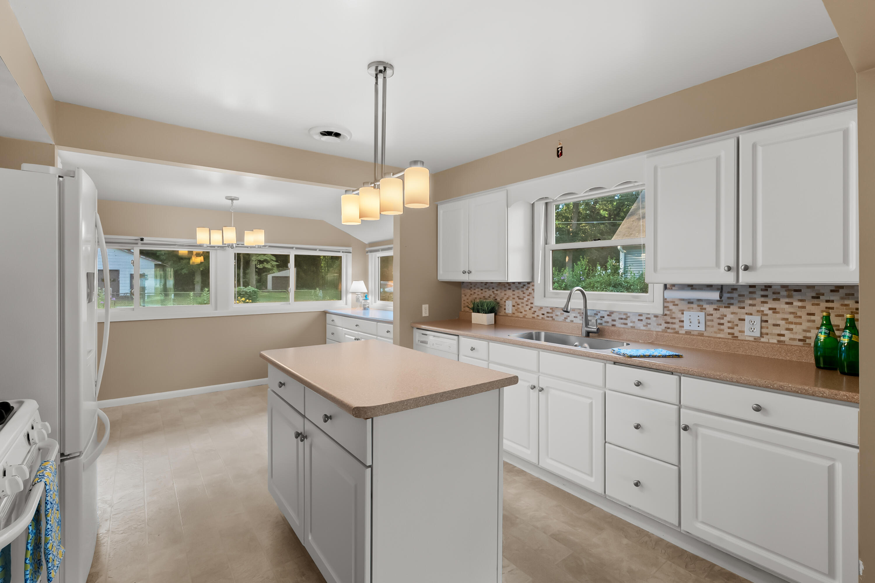 10494 Tomkinson Drive