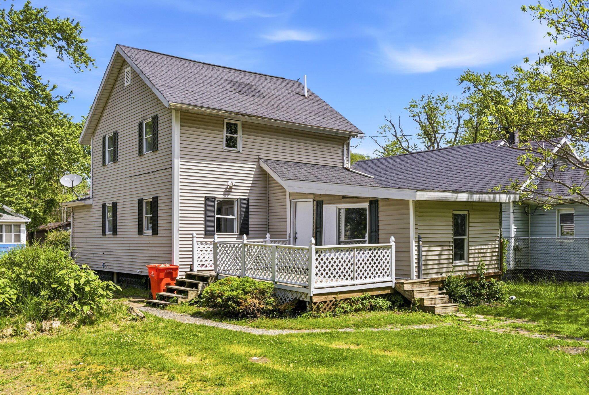 786 Buss Avenue
