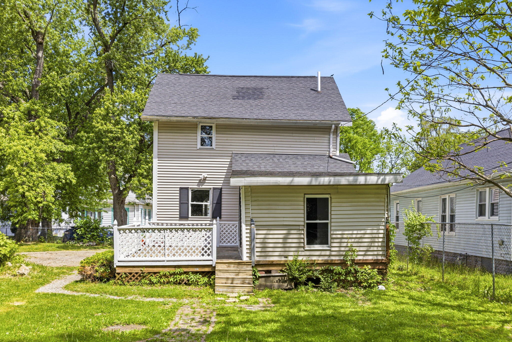 786 Buss Avenue
