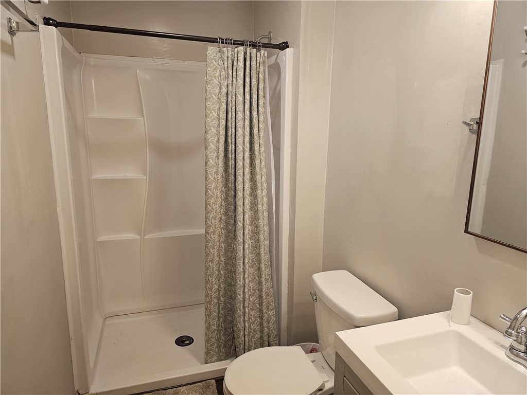 229 Courtland Dr