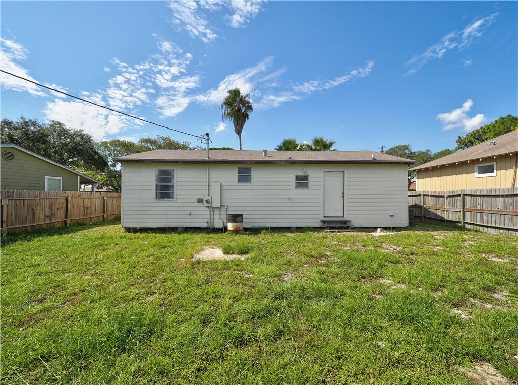 3745 LYNDA LEE Dr