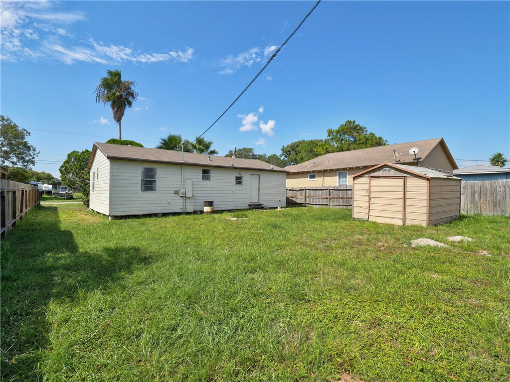 3745 LYNDA LEE Dr