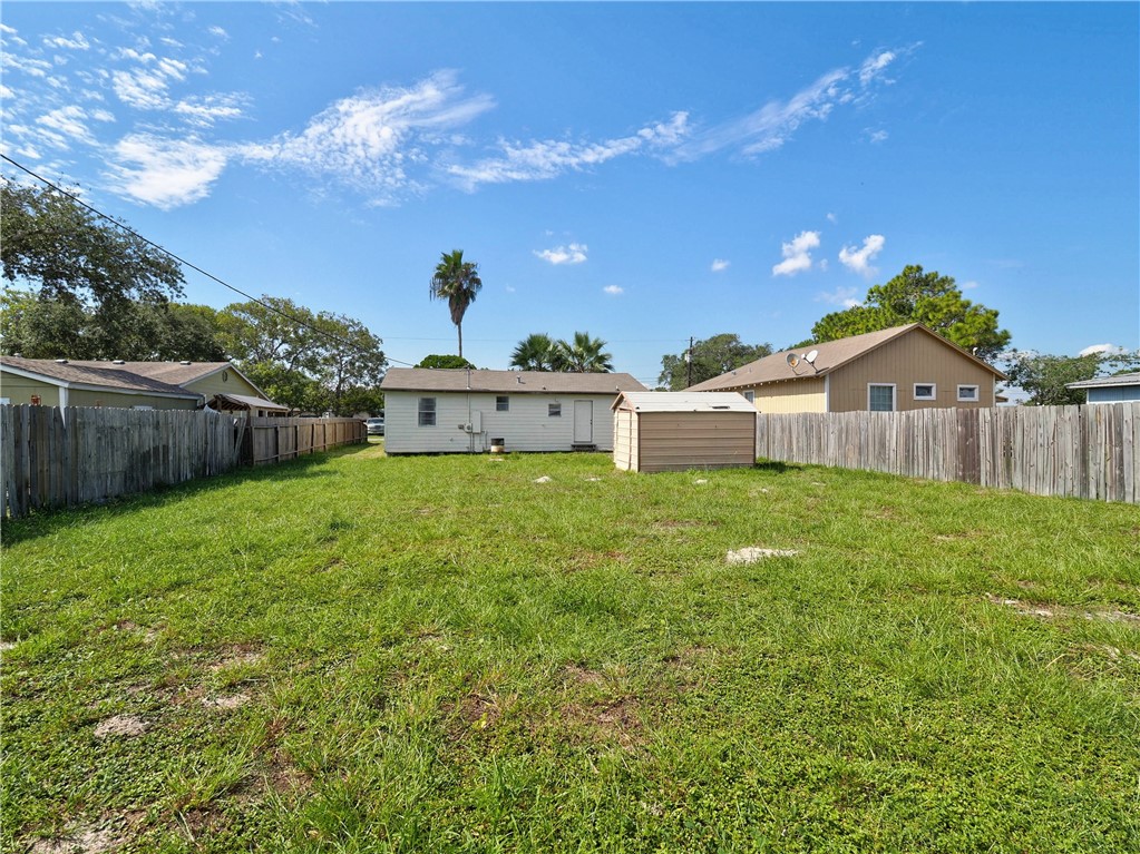 3745 LYNDA LEE Dr